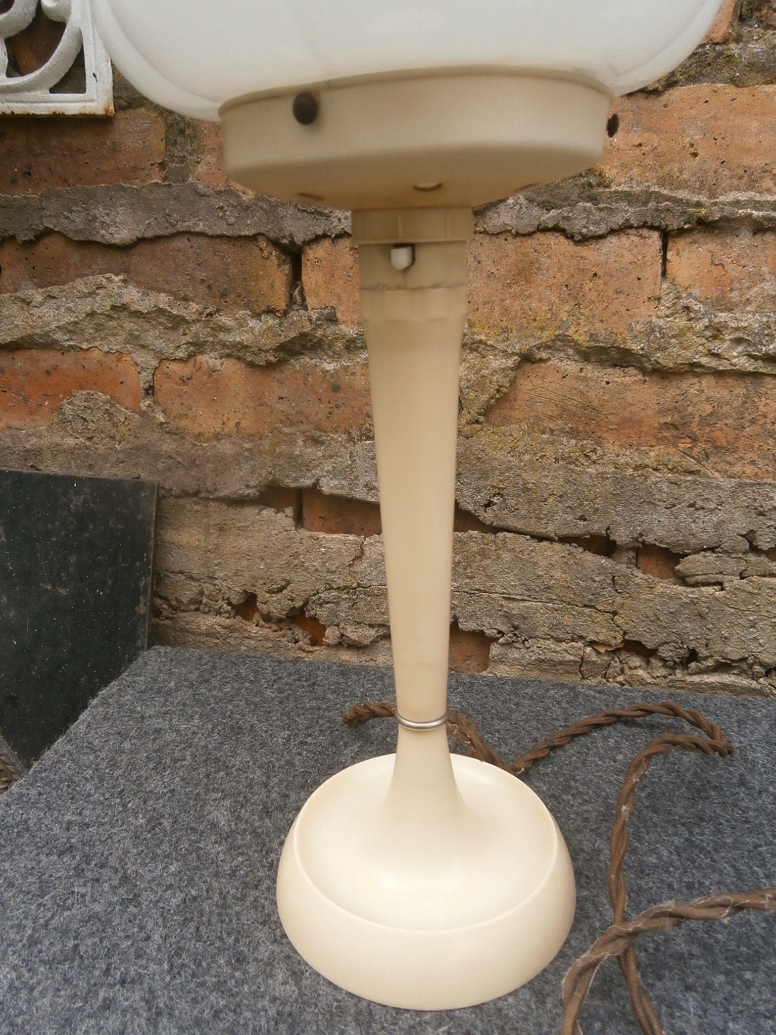 Original Art Deco Bakelite Table Lamp