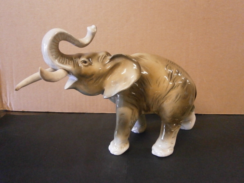 Dux Elephant - Vintage