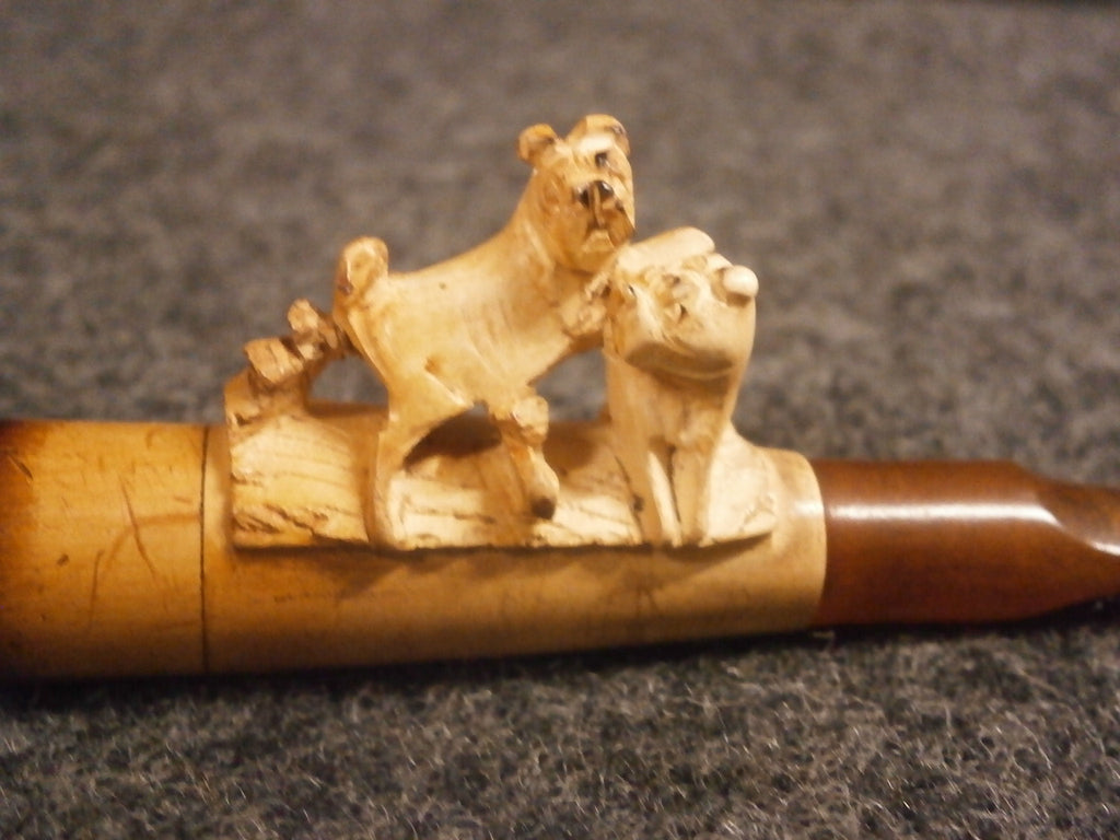 Meerschaum Cheroot Holder With 2 Dogs