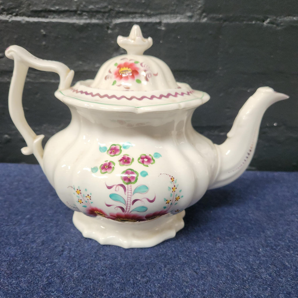 18thC Soft Paste Porcelain Tea Set - Possibly Newhall