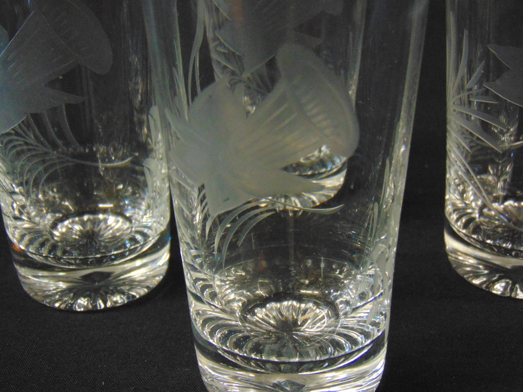Set of 4 Vintage tumblers.