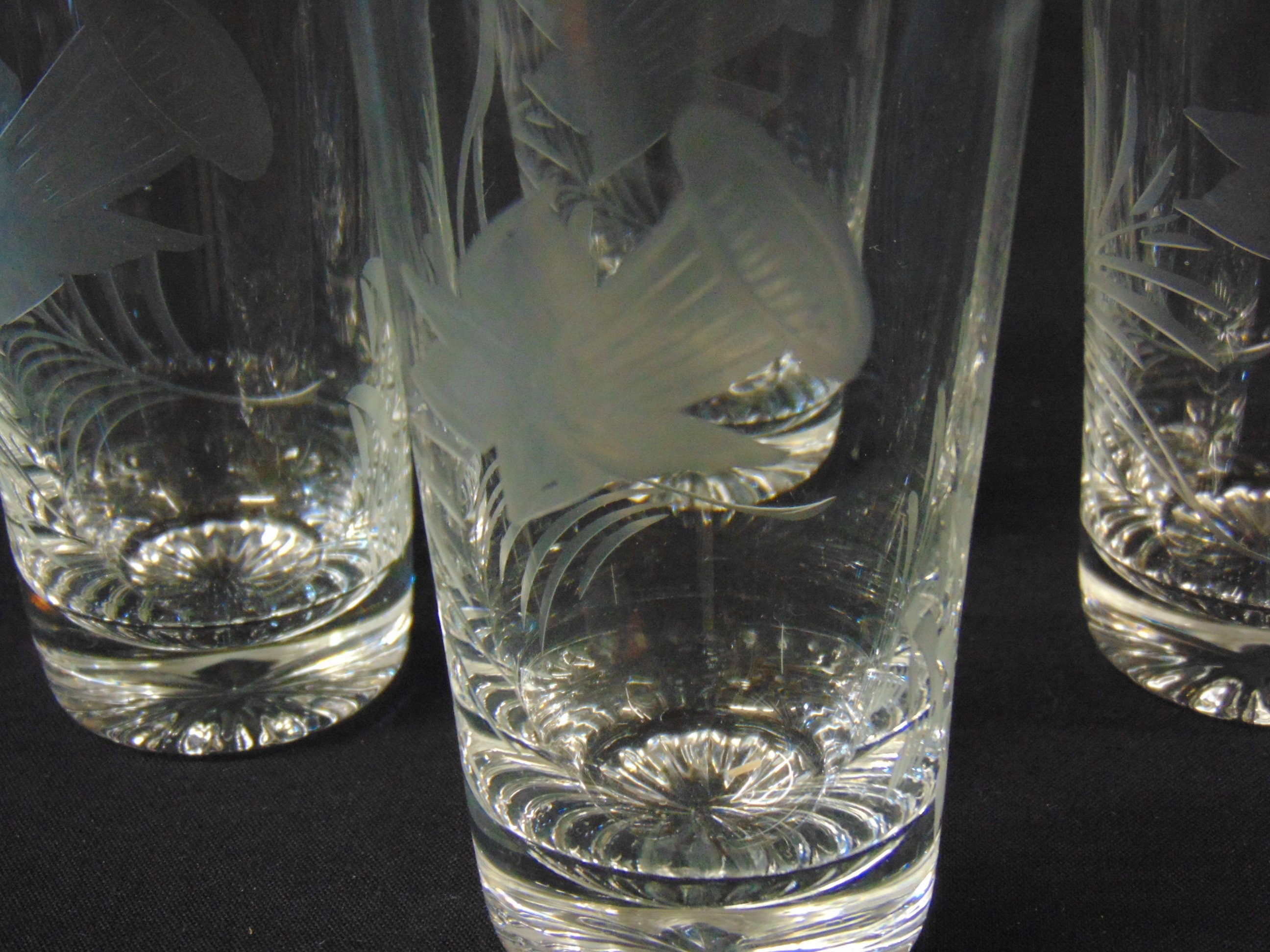 Set of 4 Vintage tumblers.