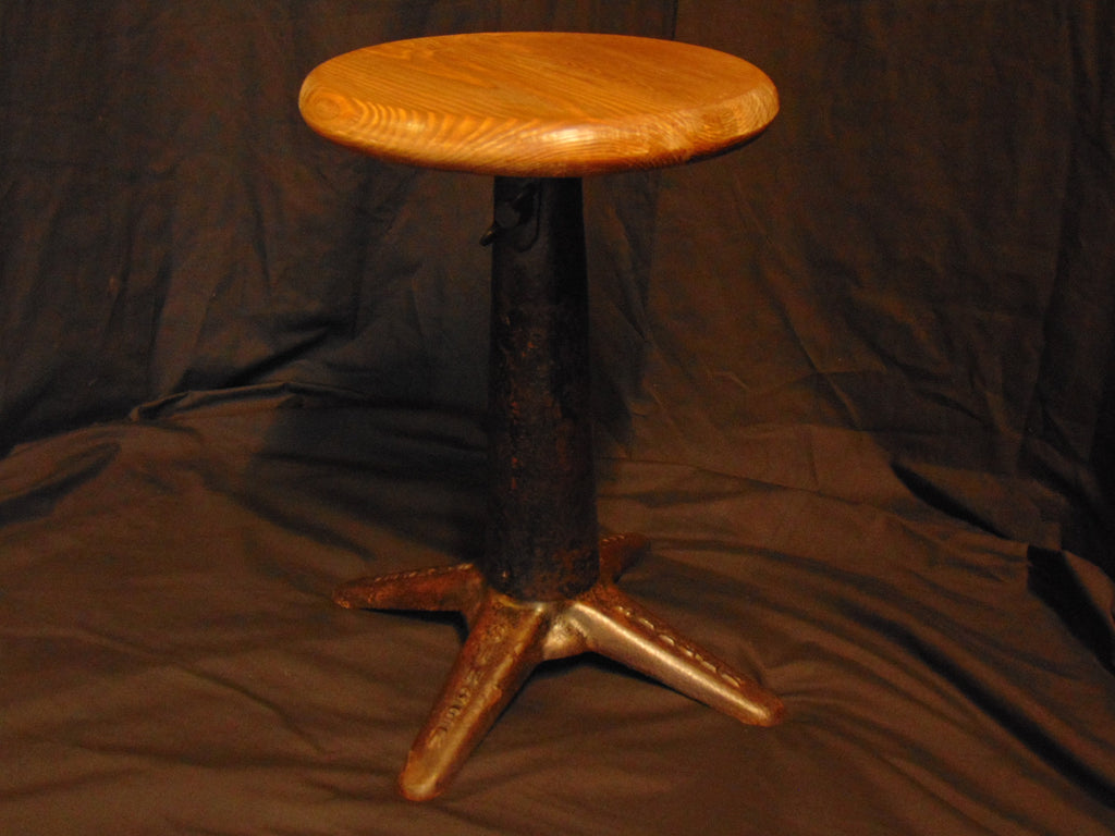 Singer Industrial Machinist Swivel Stool