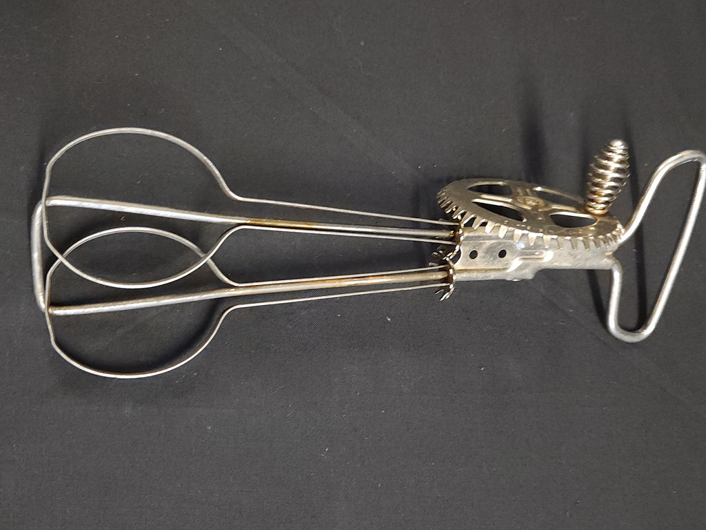 Vintage Sky-line Egg Whisk
