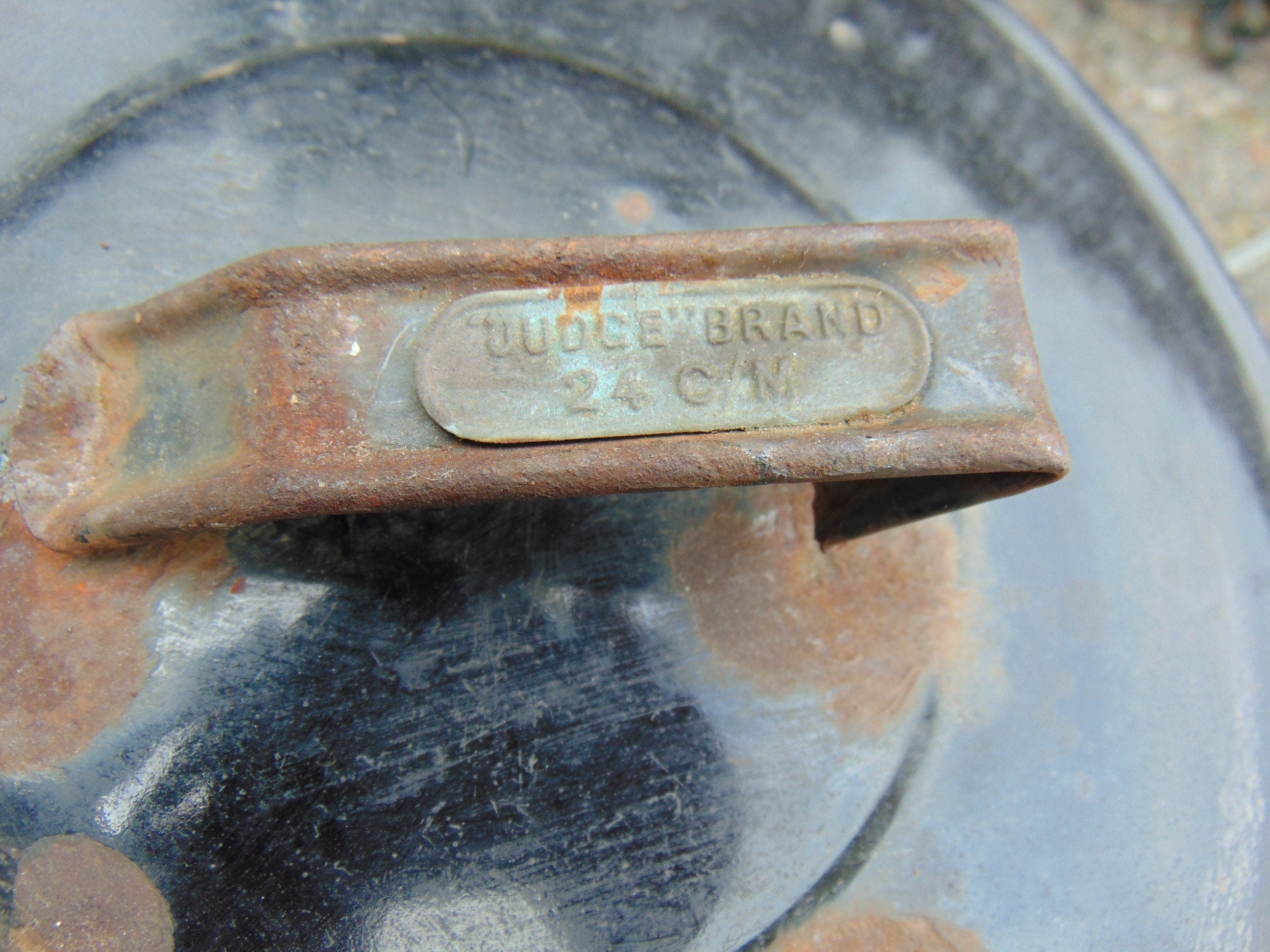 Set of 3 Vintage Judge Iron and Enamel Saucepans