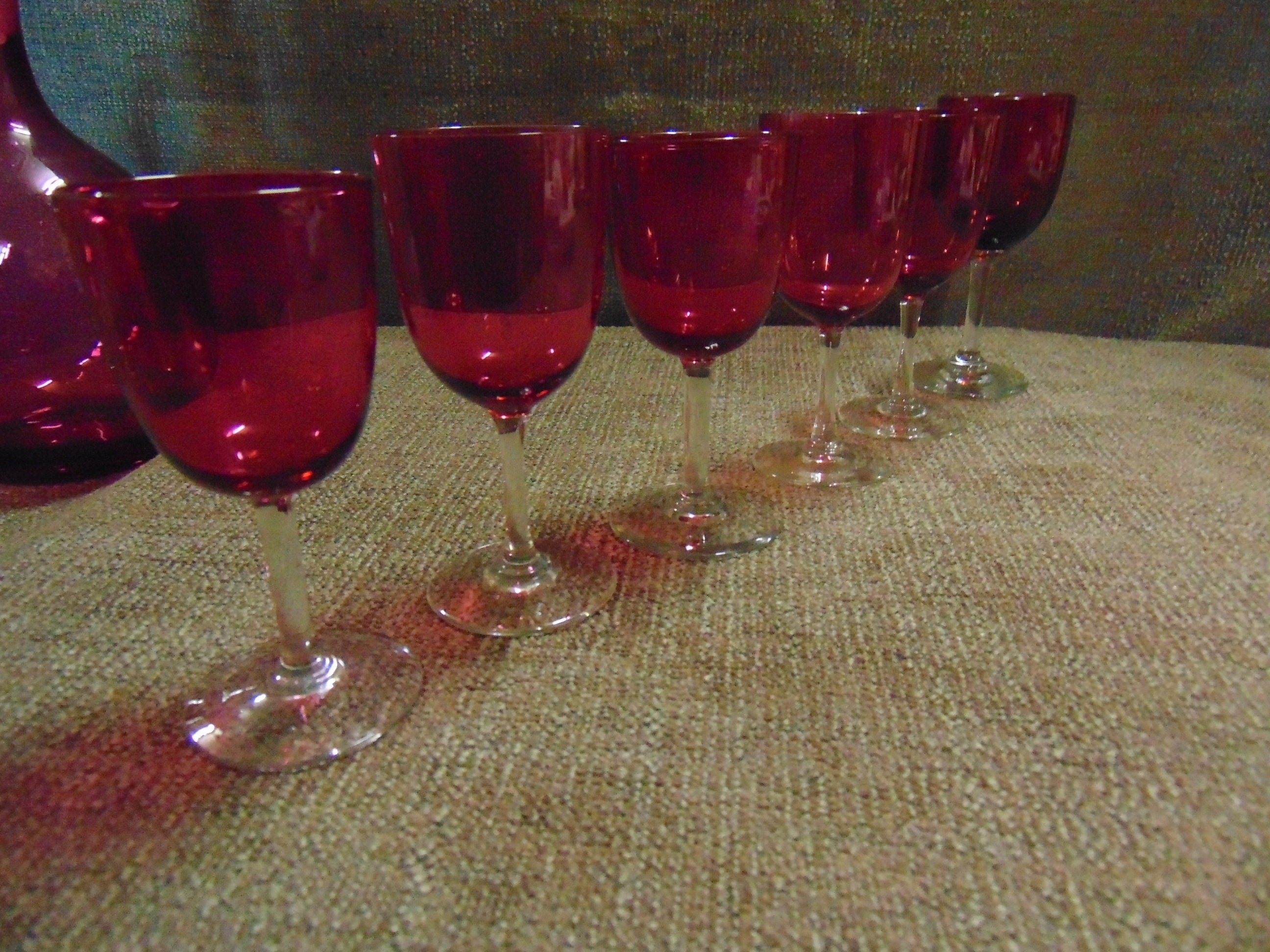 Cranberry Glass Decanter with 6 Glasses