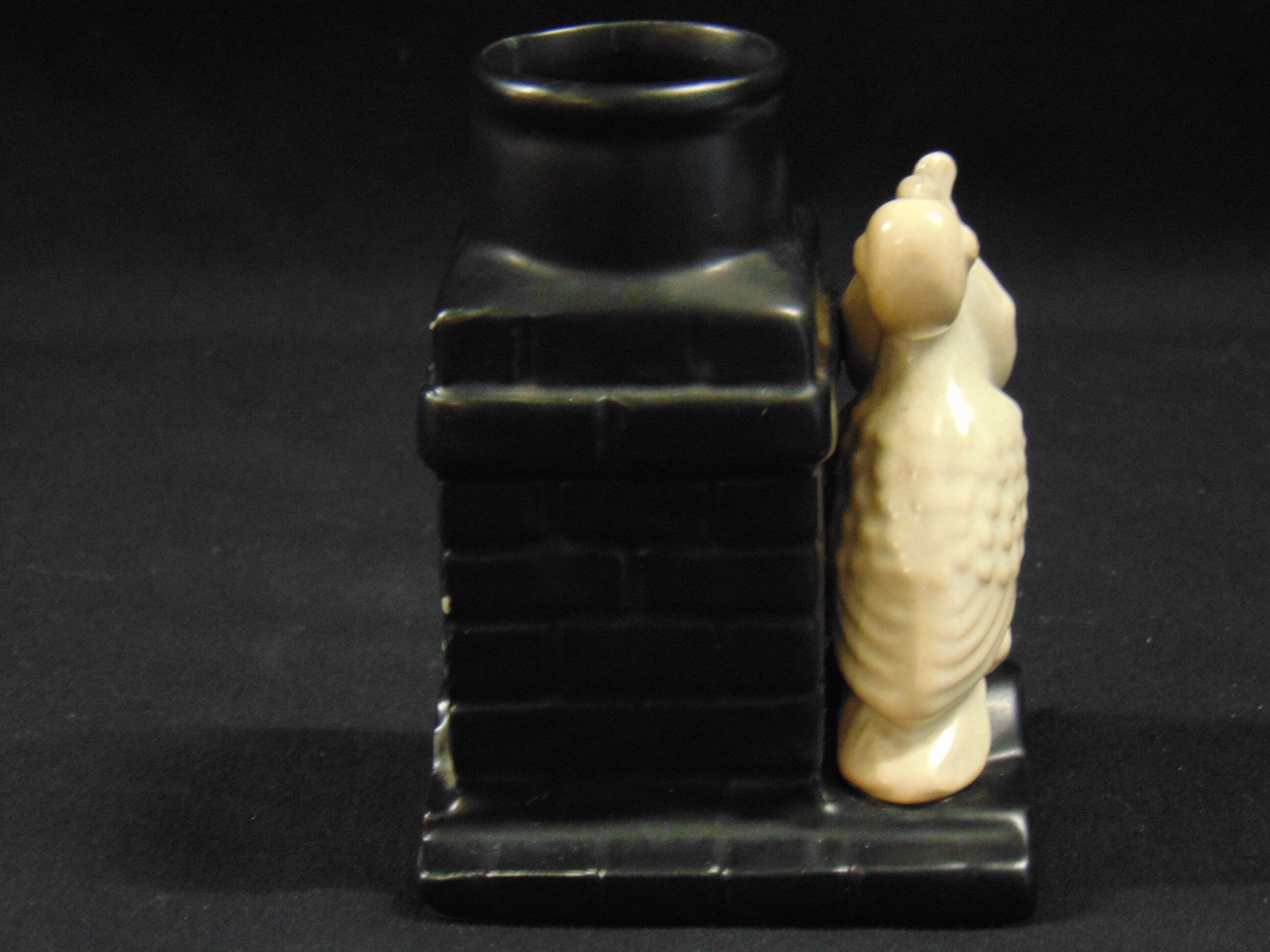 Art Deco SylvaC Spill Vase - Pelican on a Chimney - Model No. 2425