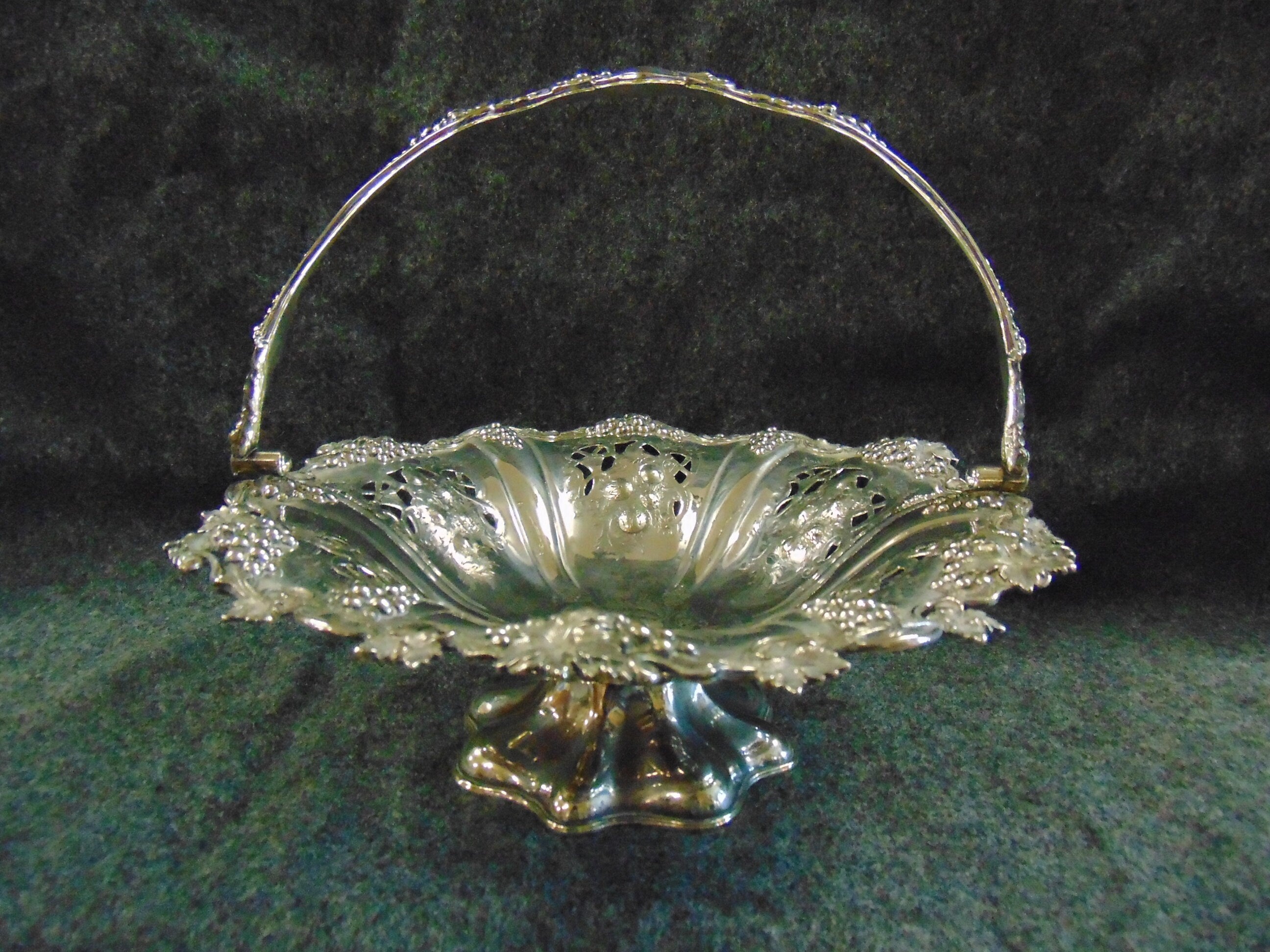Silver Plate Bread / Fruit Basket