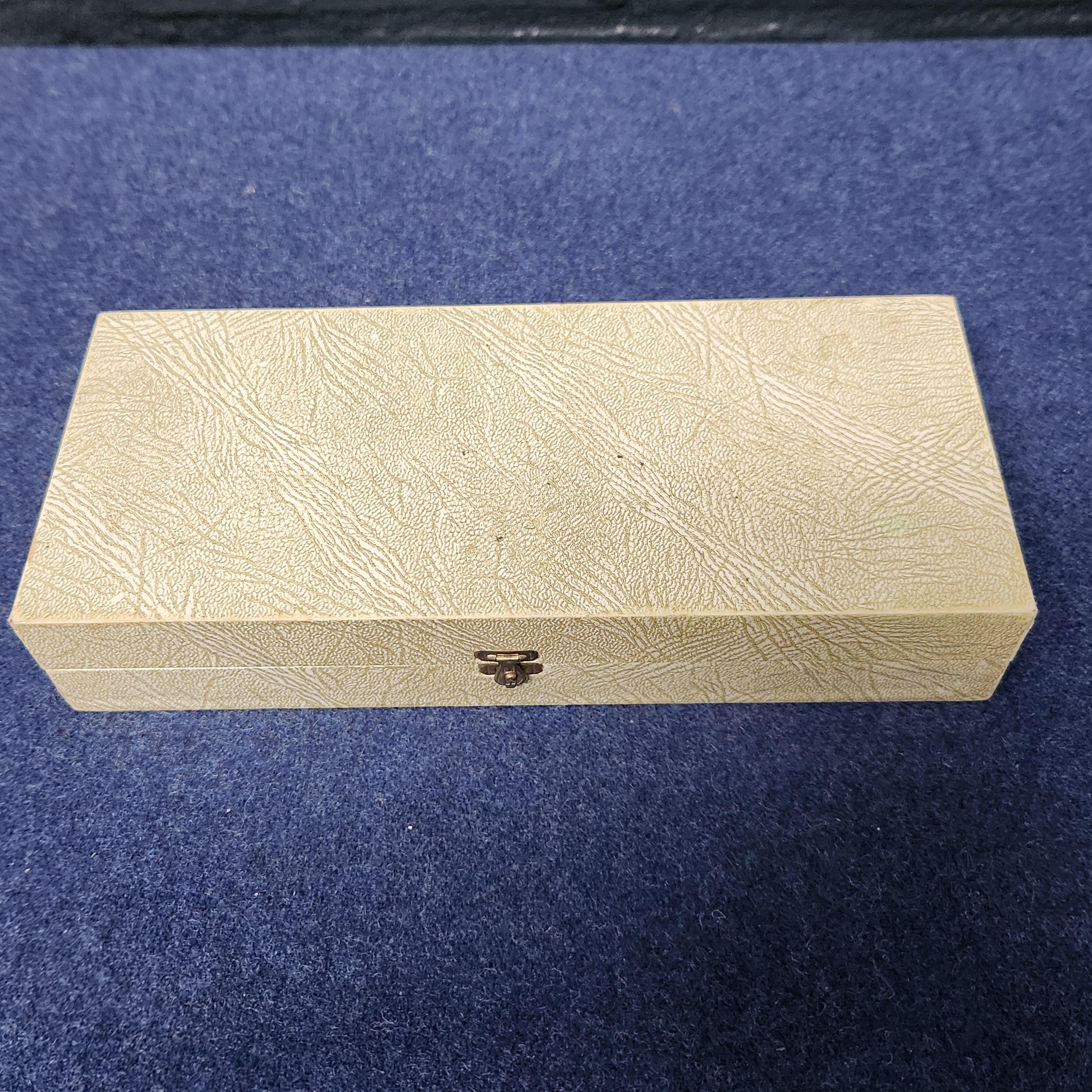 Viners Cased Silver Plated Salad Servers