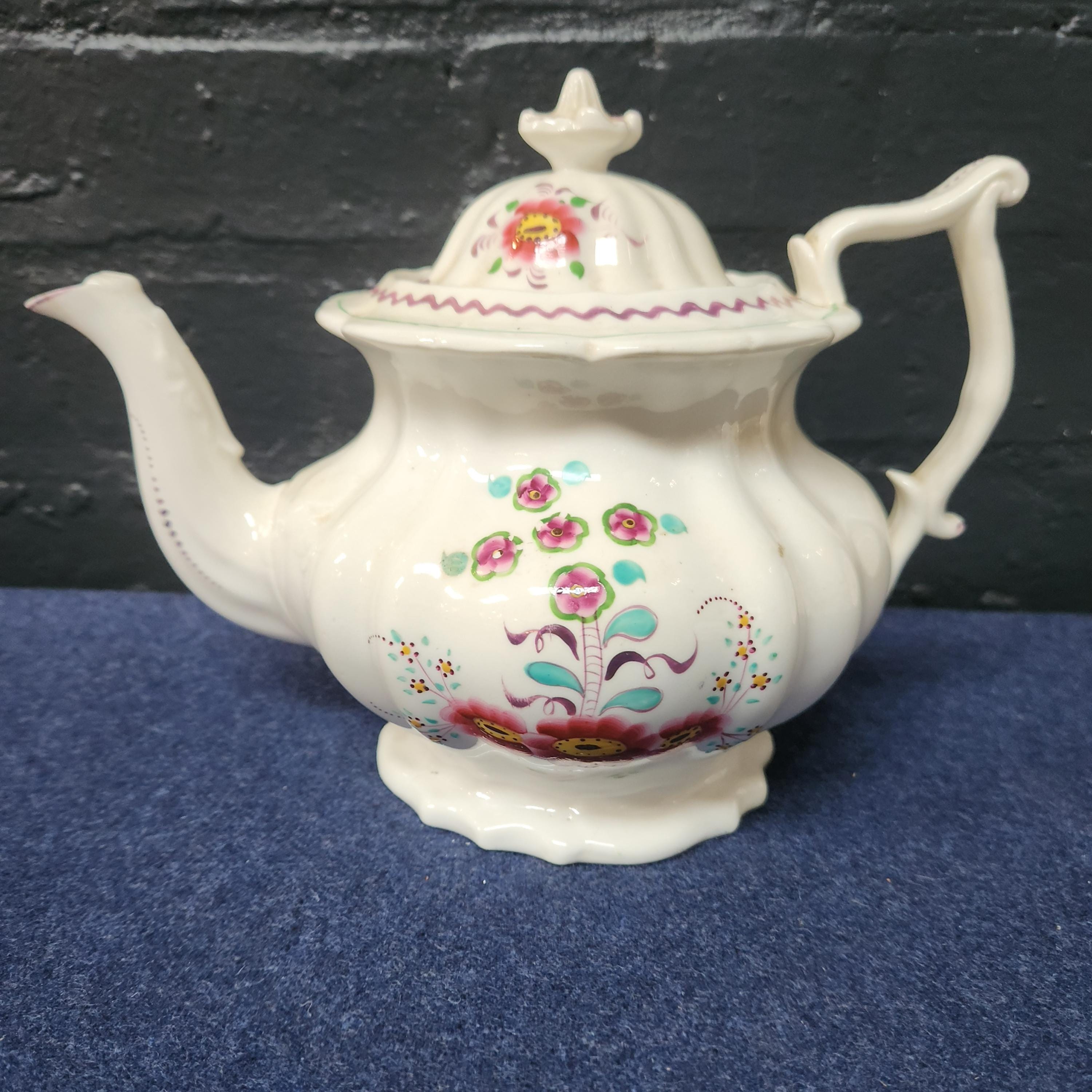 18thC Soft Paste Porcelain Tea Set - Possibly Newhall