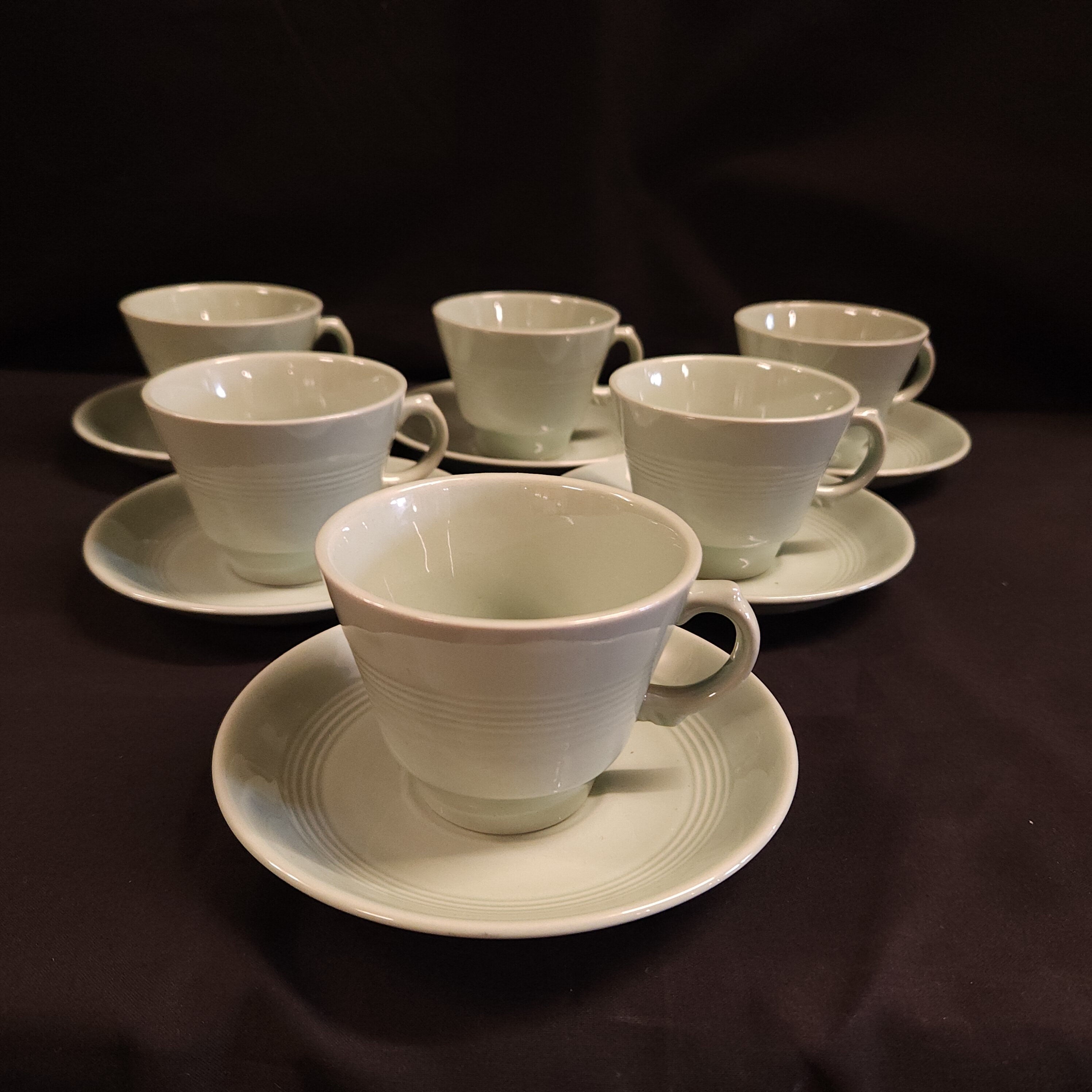 Woods Beryl Ware Cups & Saucers x 6