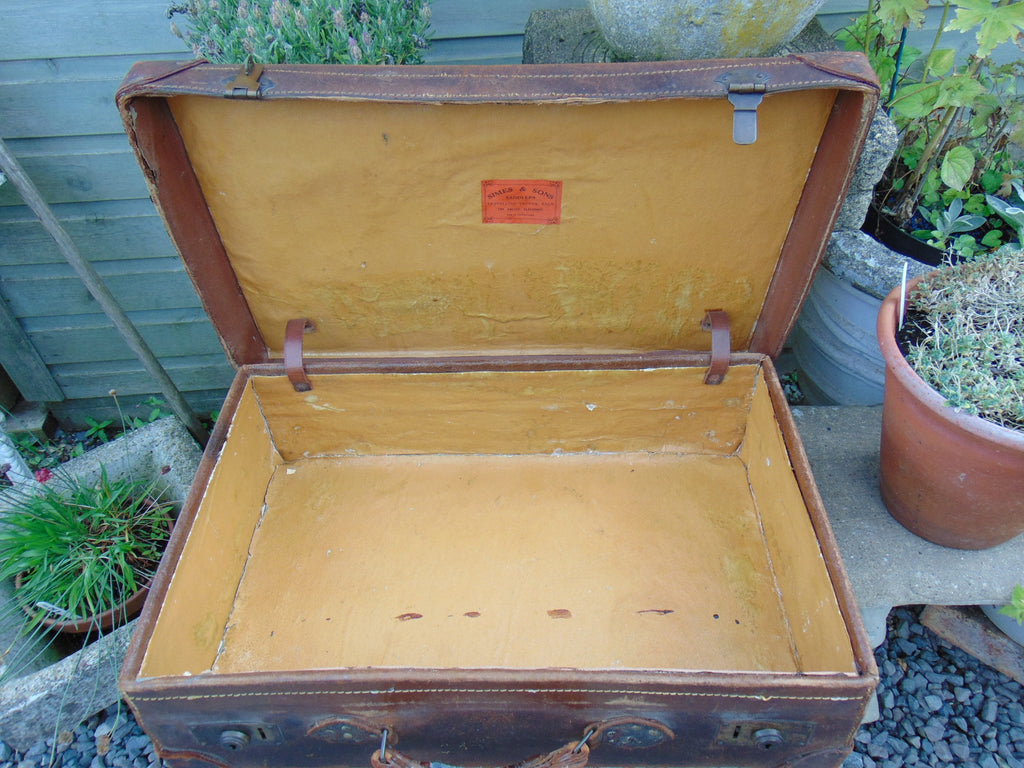 Early to Mid 20thC Tan leather Suitcase