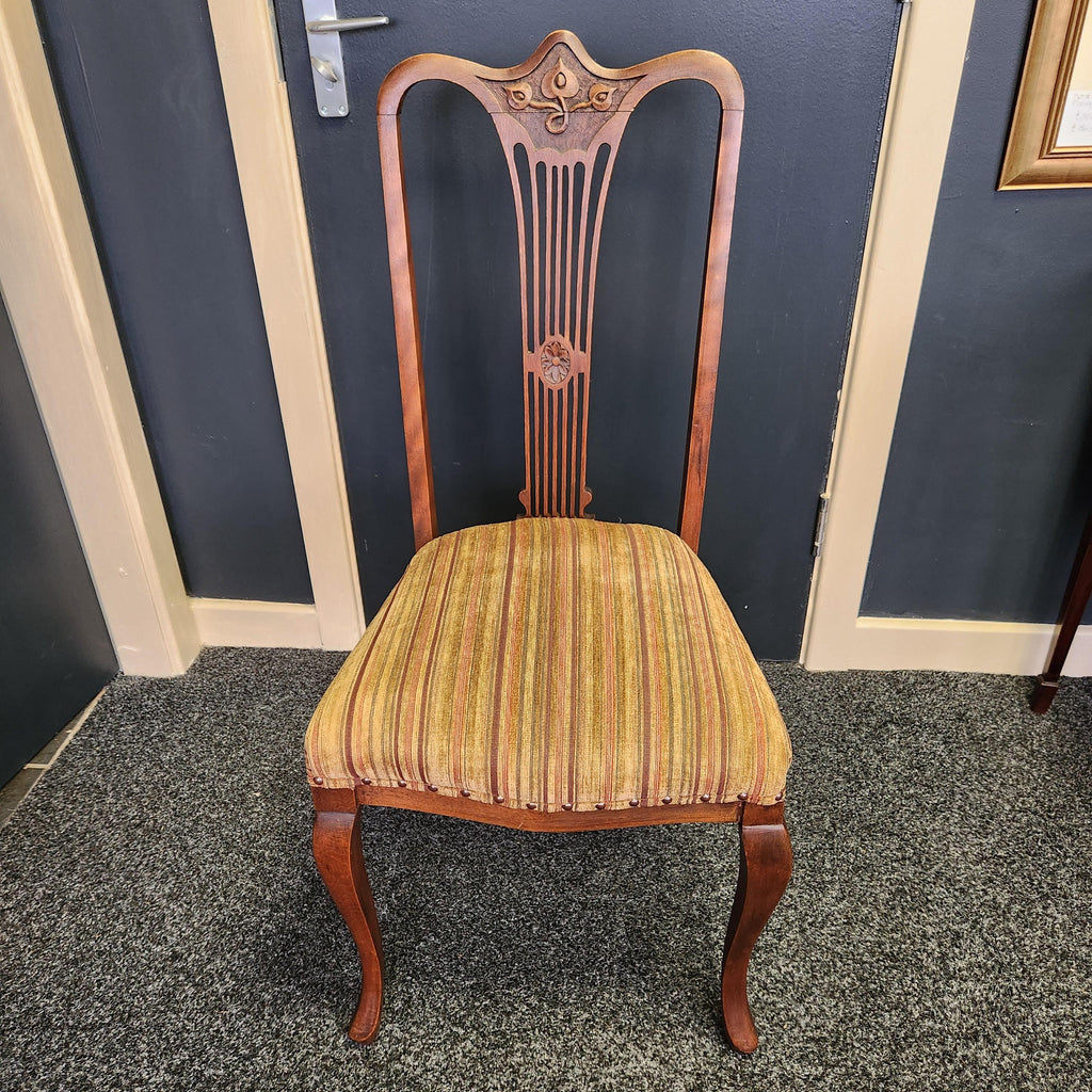 Set of 4 Walnut Art Nouveau Dining Chairs.