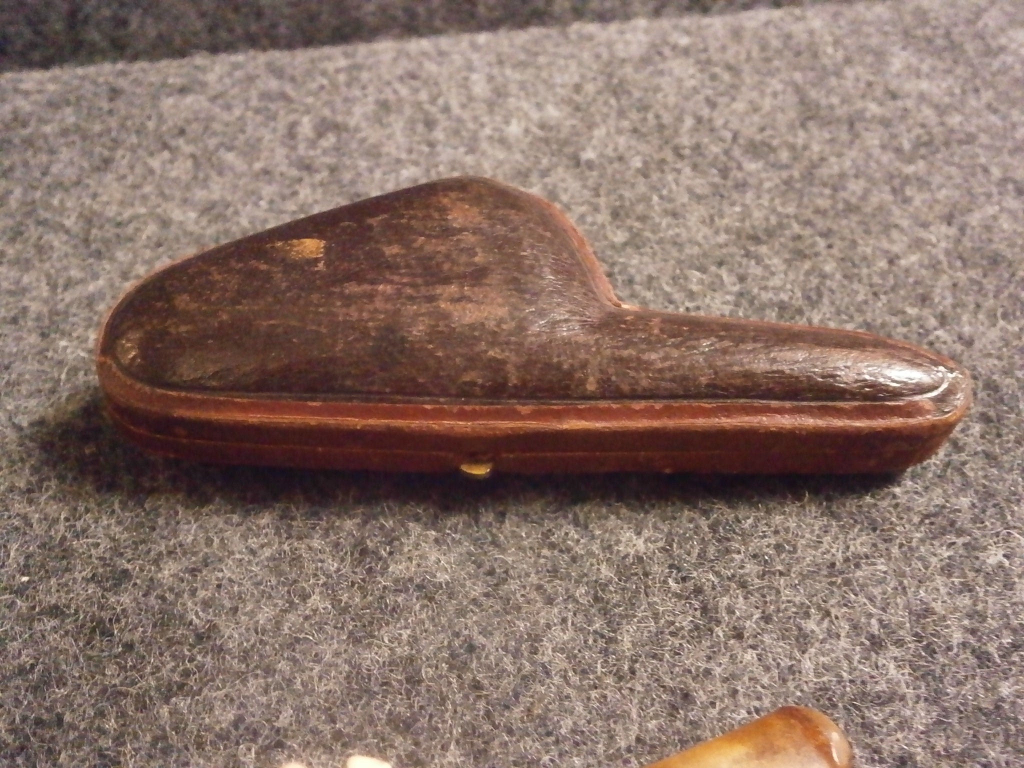 Meerschaum Cheroot Holder With 2 Dogs