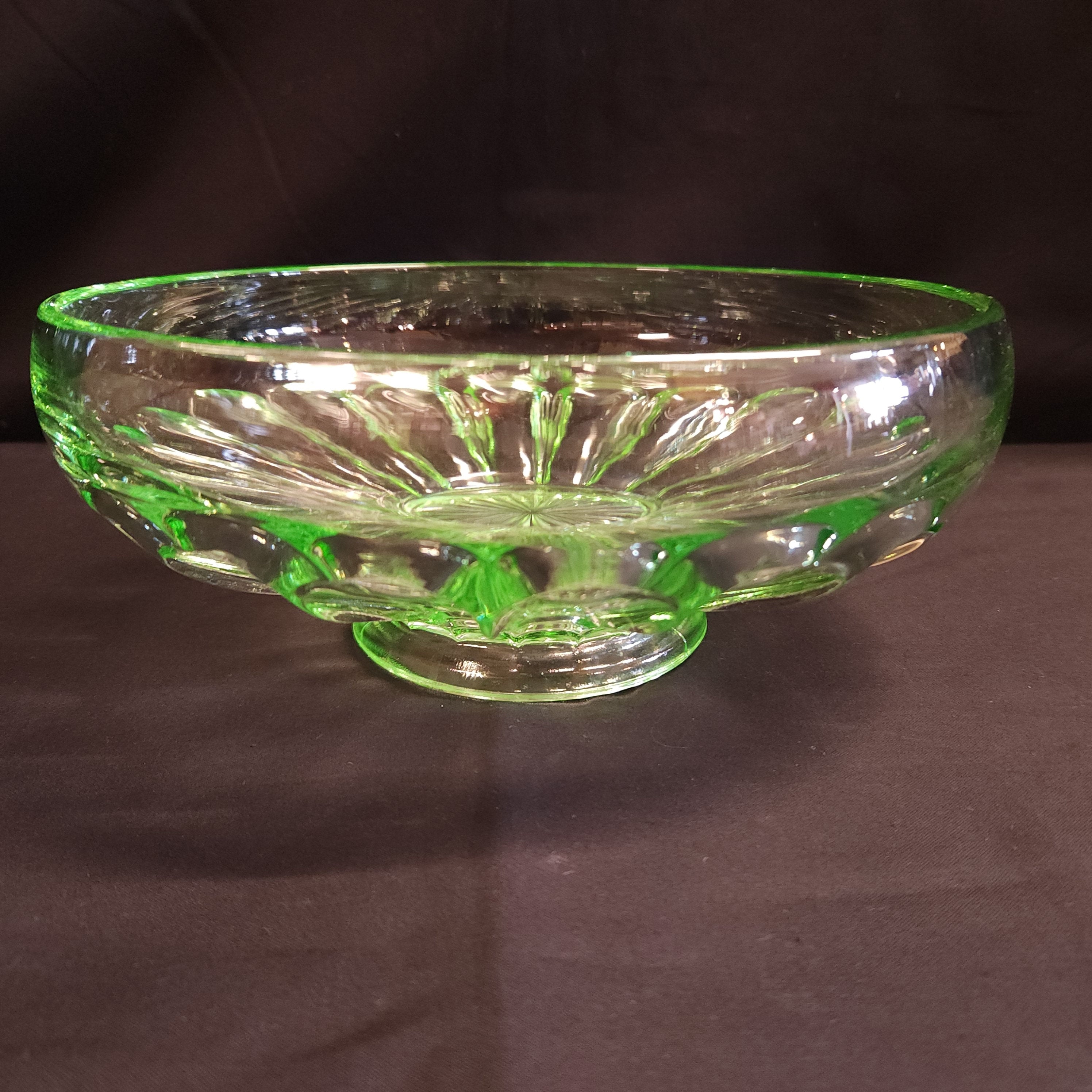 Art Deco Bagleys Uranium Glass Posy Bowl on Stand