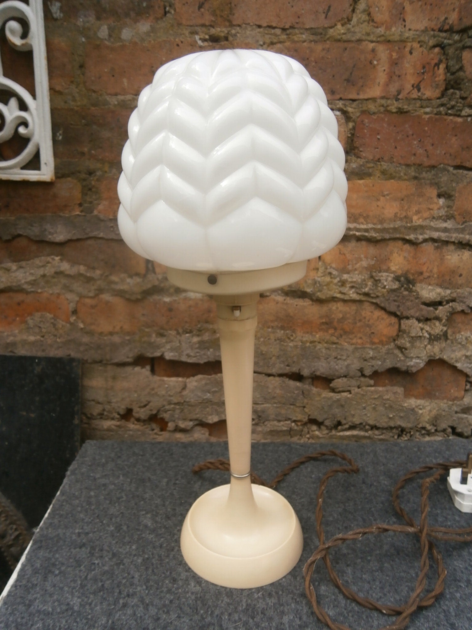 Original Art Deco Bakelite Table Lamp