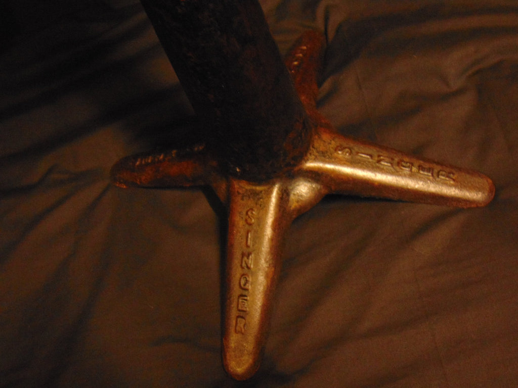 Singer Industrial Machinist Swivel Stool