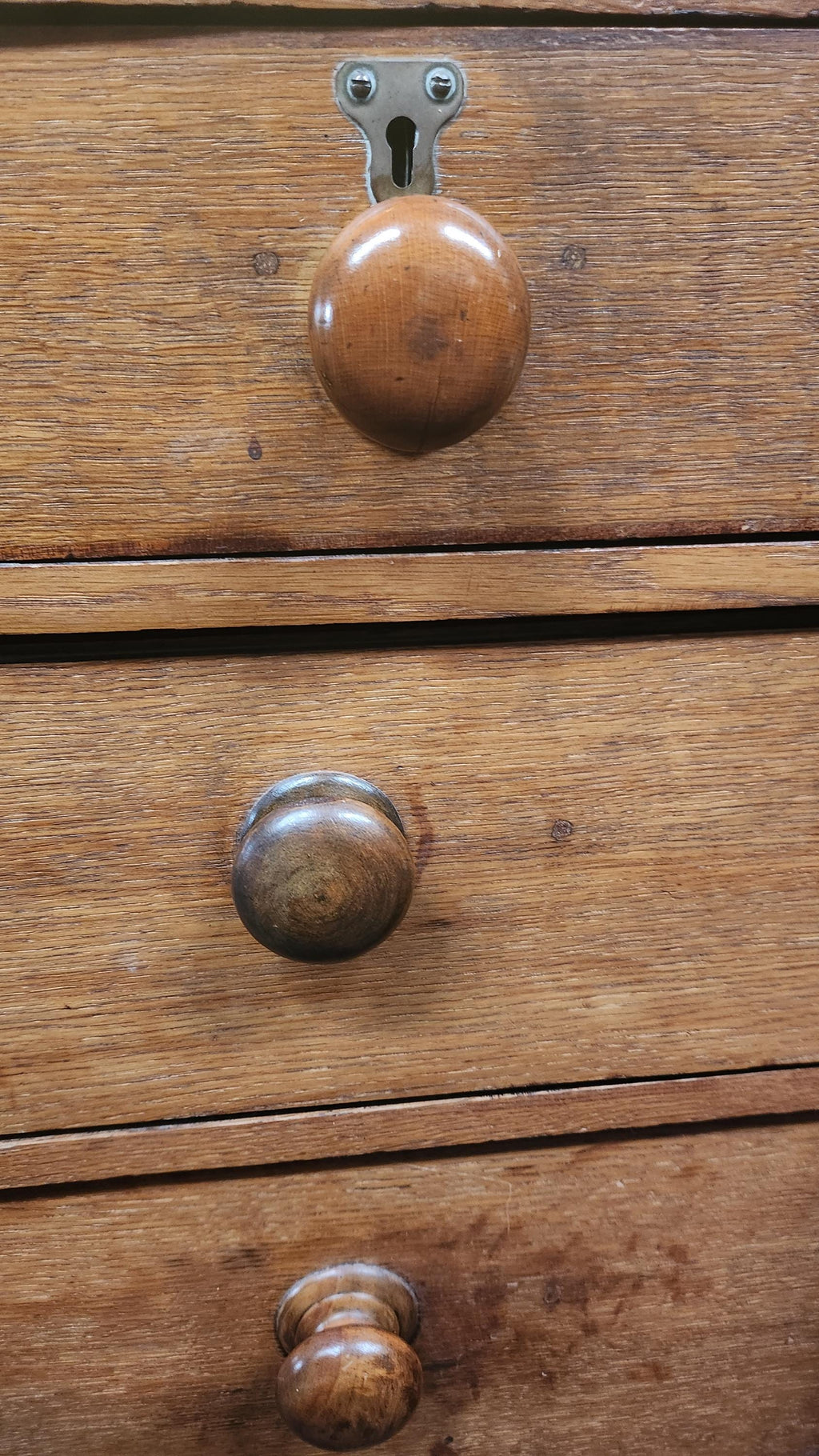 Late 19thC/early 20thC 2 over 3 Oak Chest of Drawers
