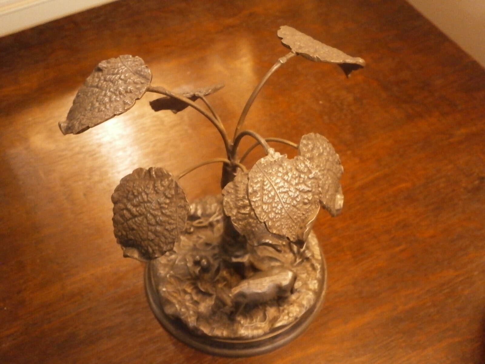 Colonial Pewter Cow & Tree Table Centre