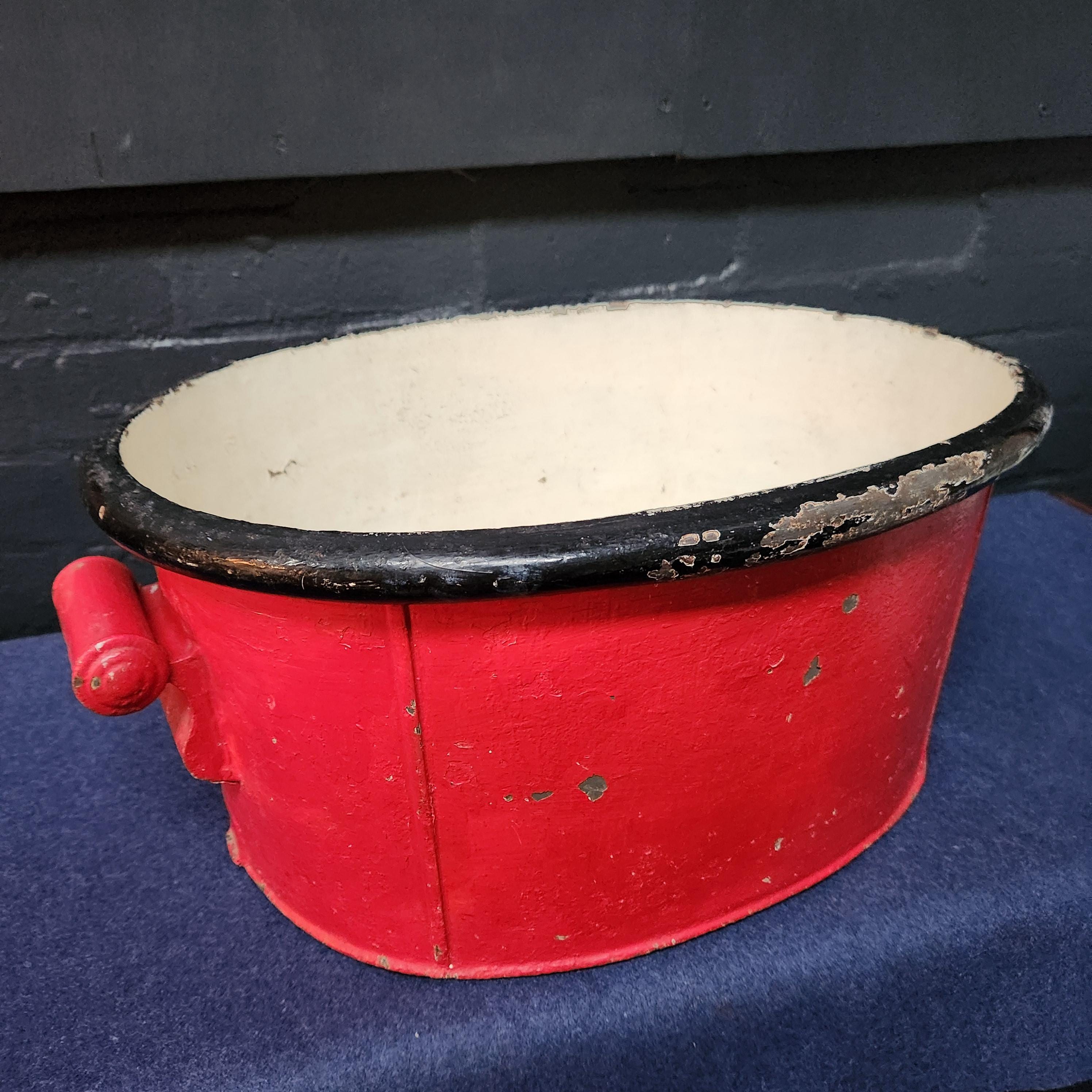 Late 18th century Georgian Painted Tin Foot Bath