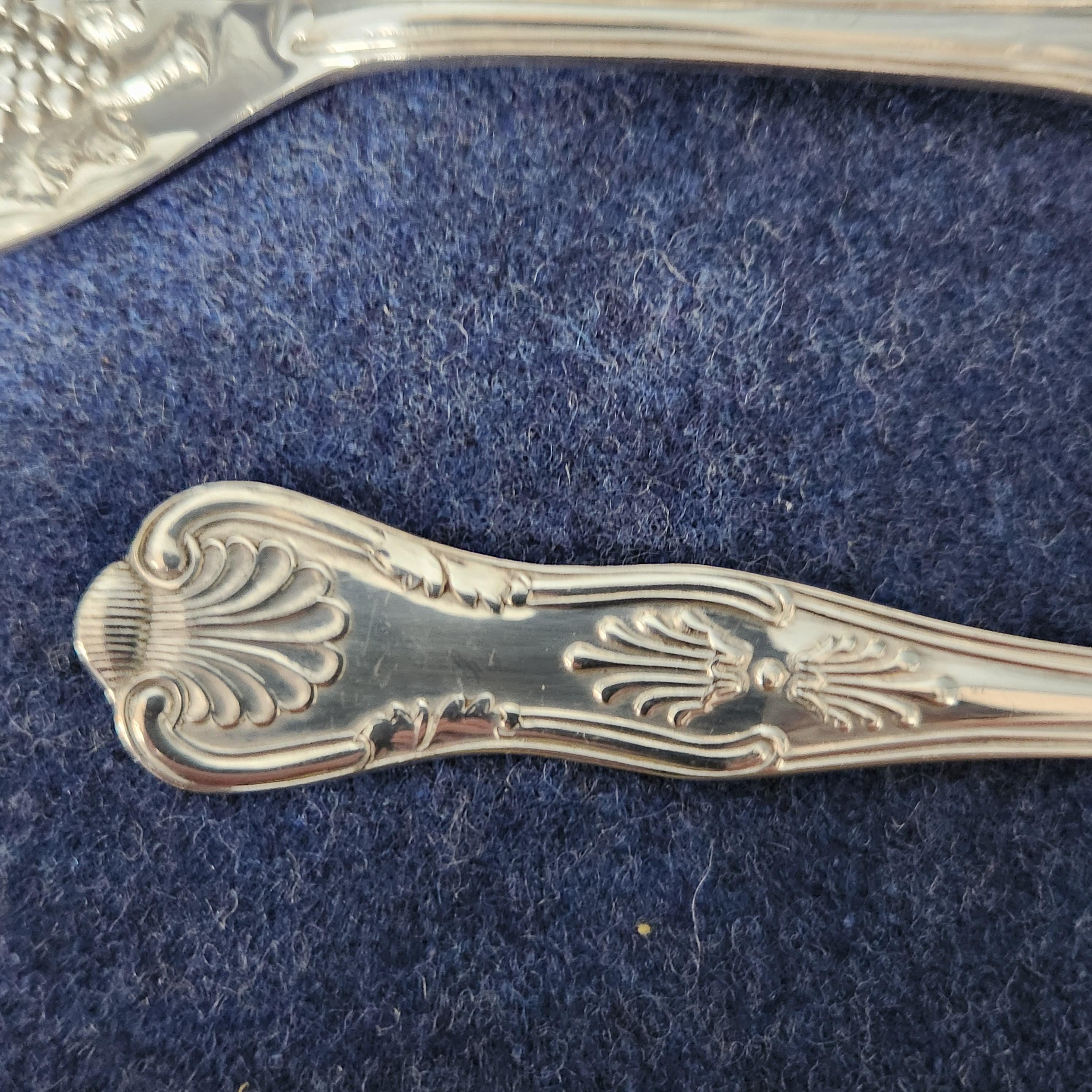 Viners Cased Silver Plated Salad Servers