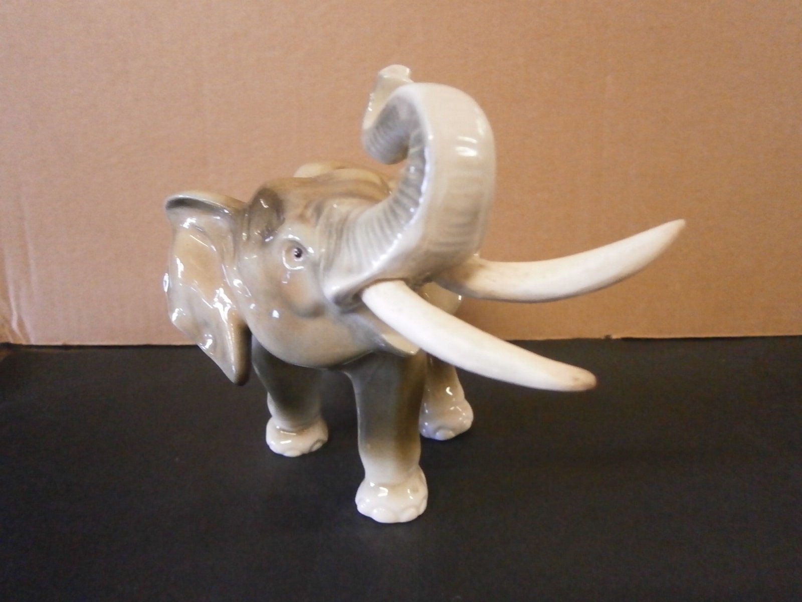 Dux Elephant - Vintage
