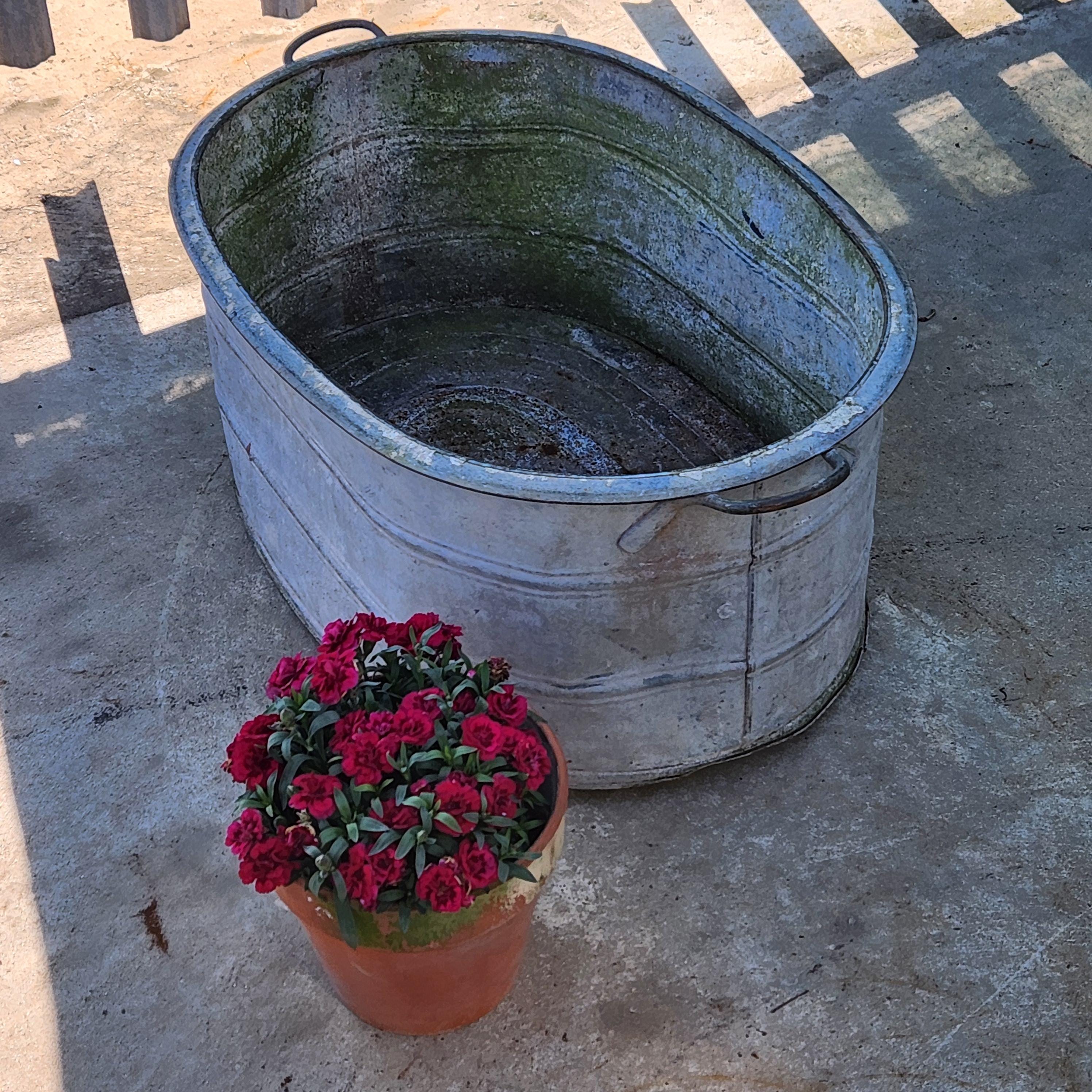 Galvanised Continental Bath Planter
