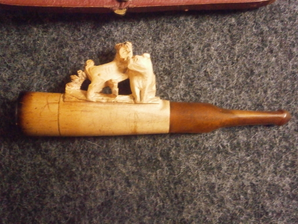 Meerschaum Cheroot Holder With 2 Dogs
