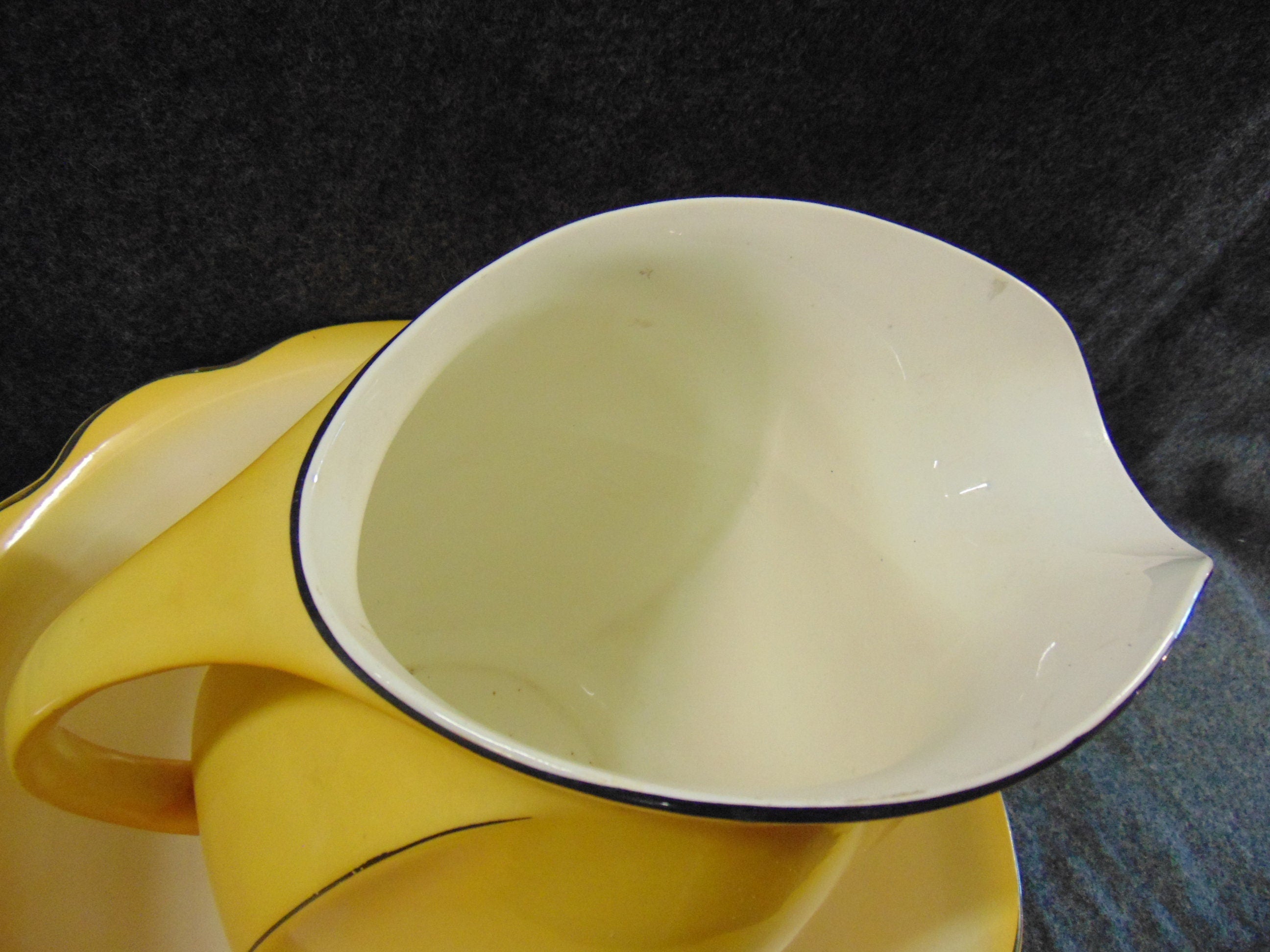 Art Nouveau Yellow Wash Jug and Bowl