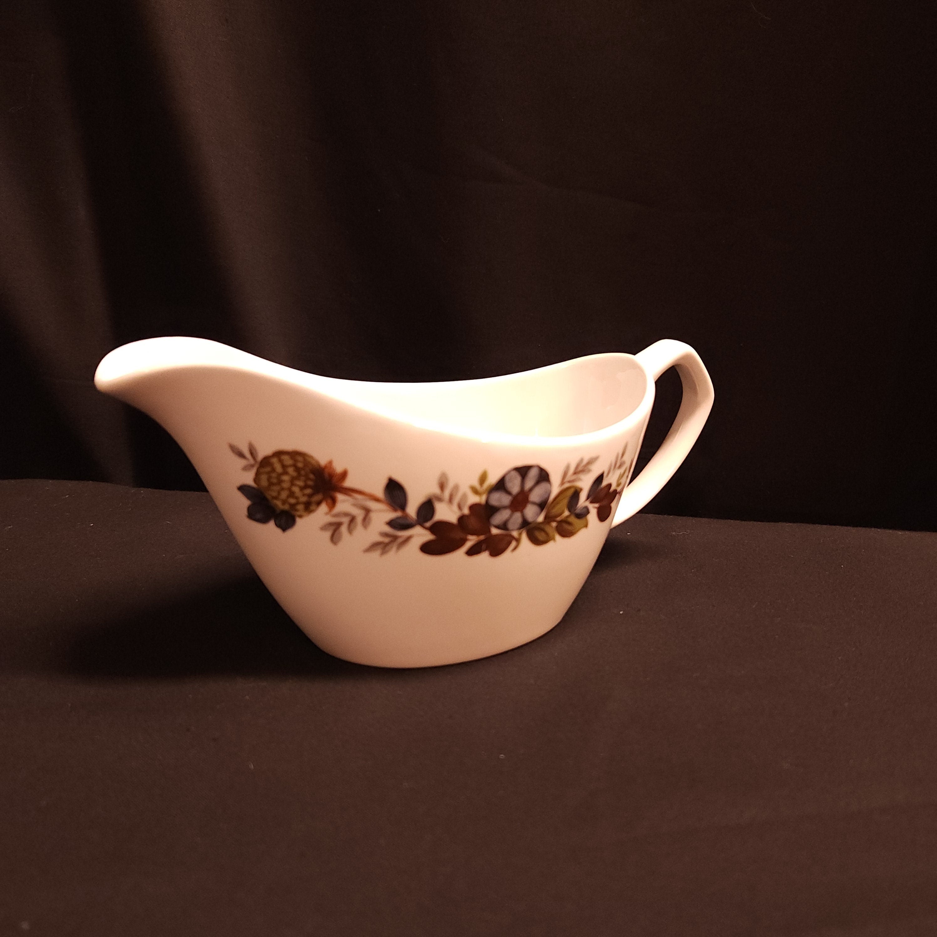 Alfred Meakin Sauce/Gravy Boat