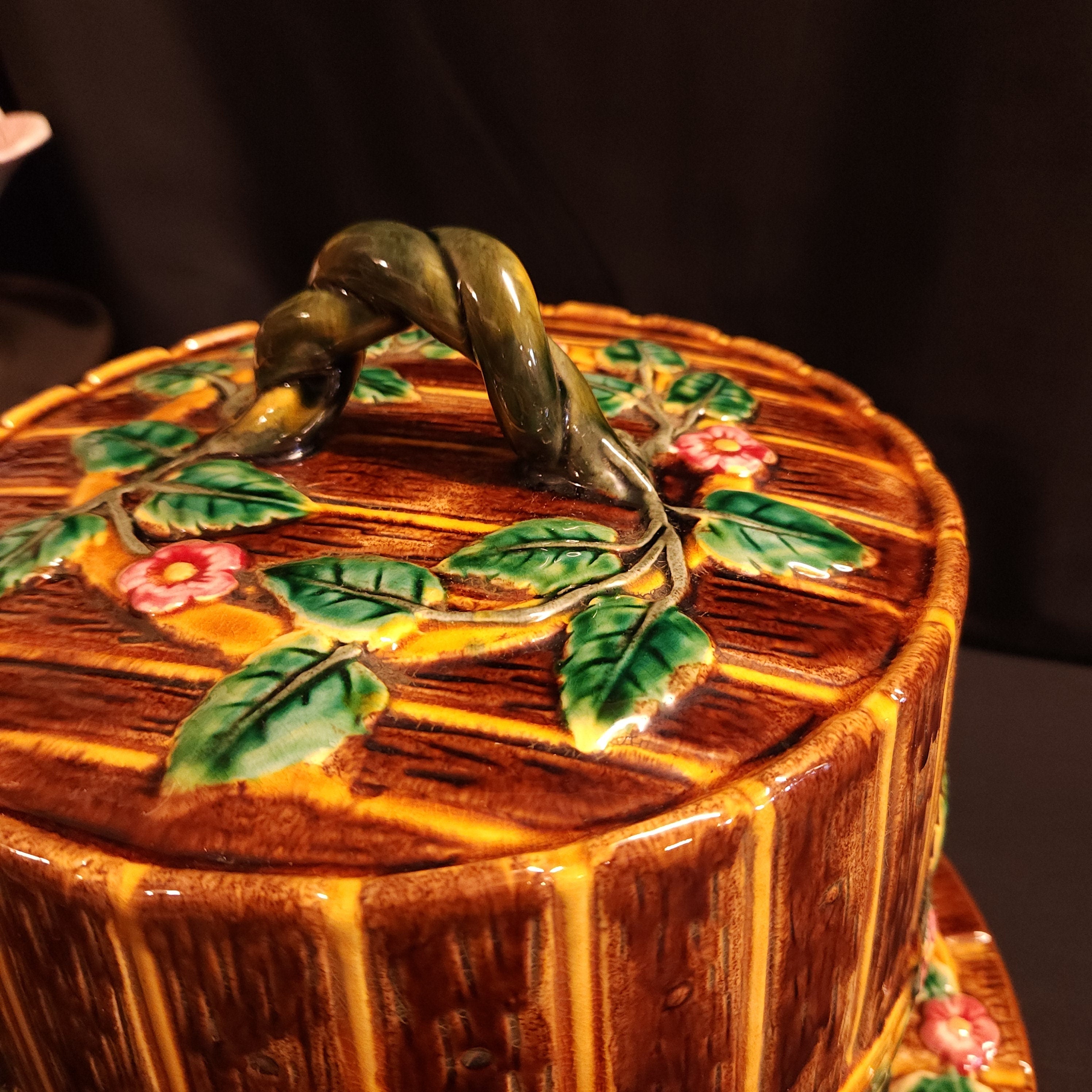 Majolica Cheese Keeper, Fence and Vine, In the Manner of George Jones Circa Early 1900's