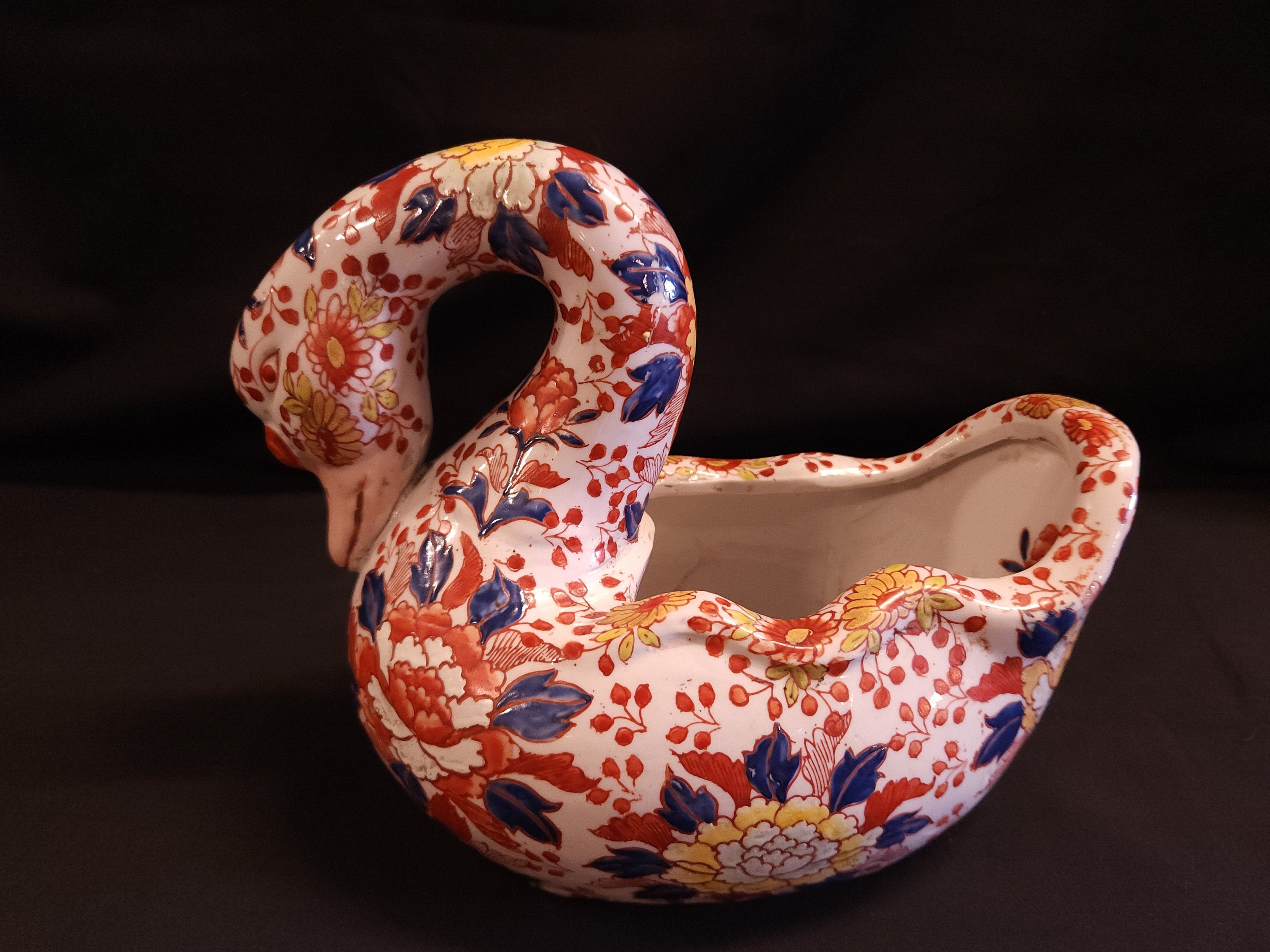 Chinese Imari Handpainted Swan