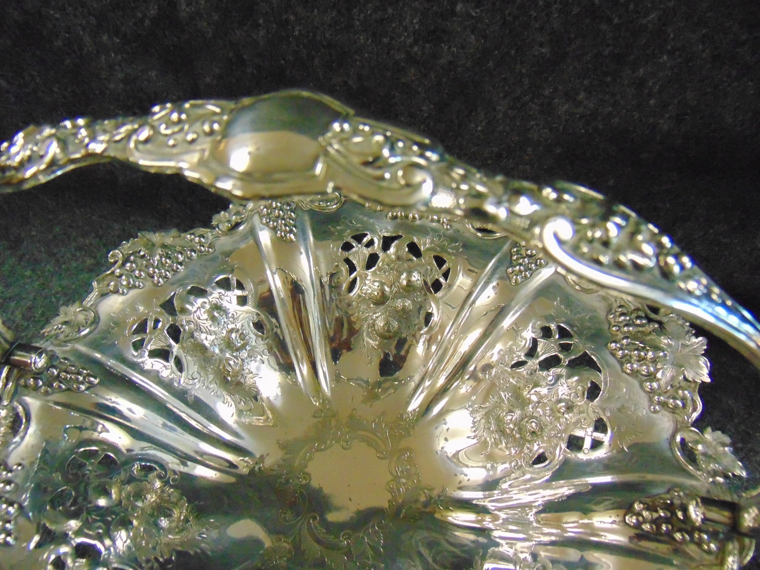 Silver Plate Bread / Fruit Basket