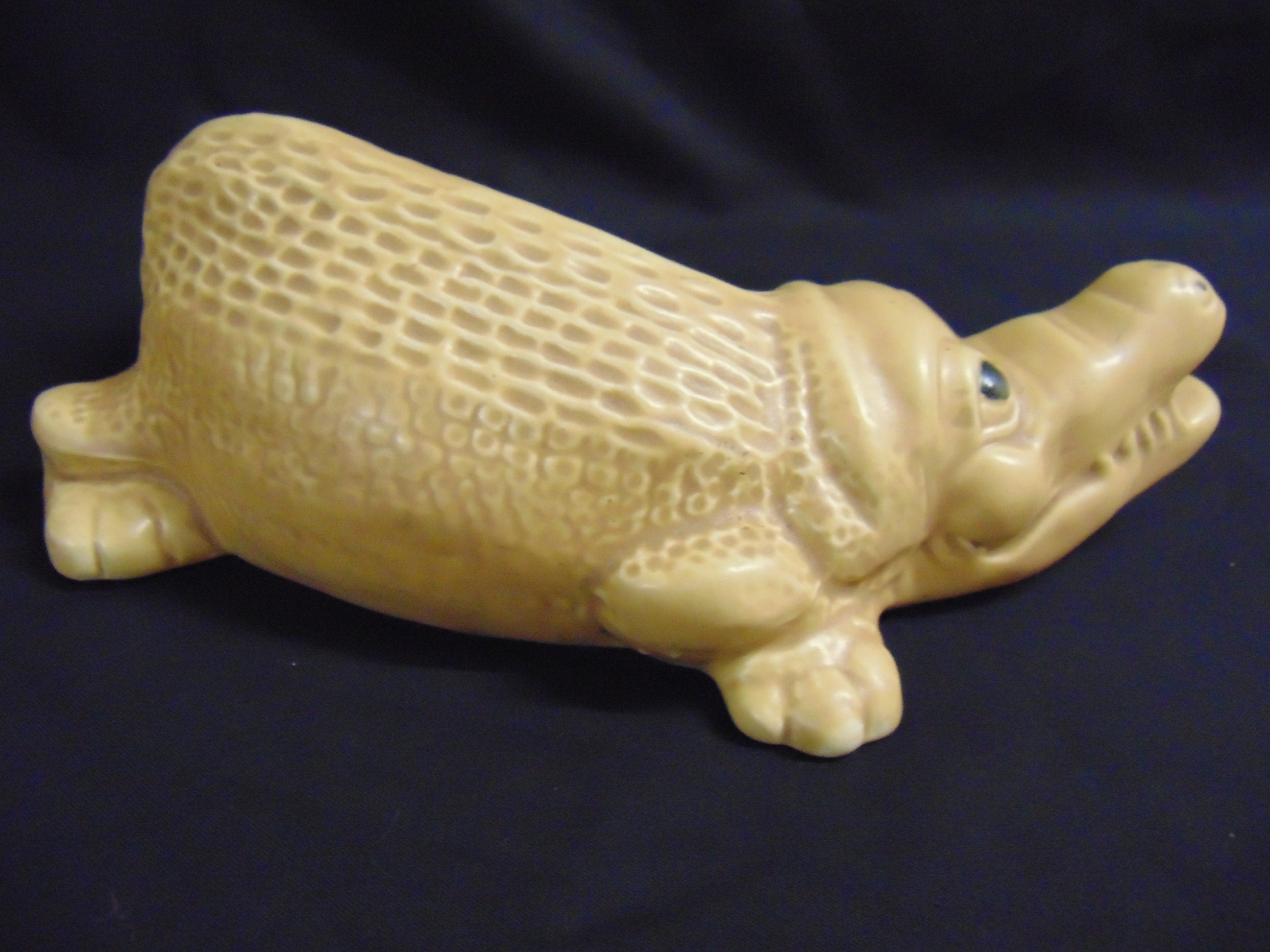 Vintage Sylvac Crocodile No. 6861