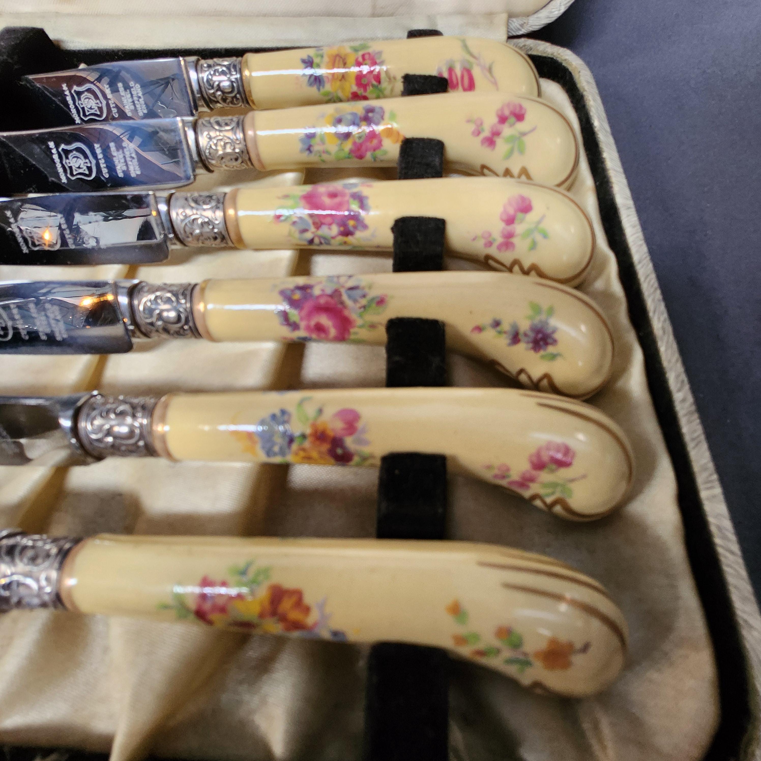 Cased Set of Dessert Cutlery
