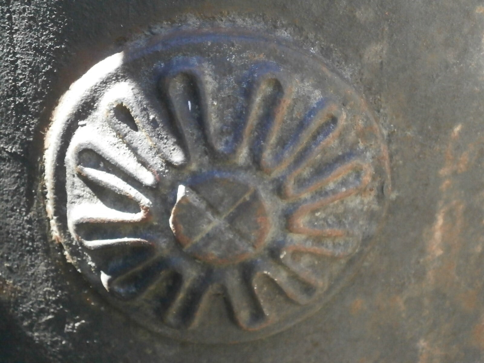 Victorian Regency Style Cast Iron Garden Pot - Antique