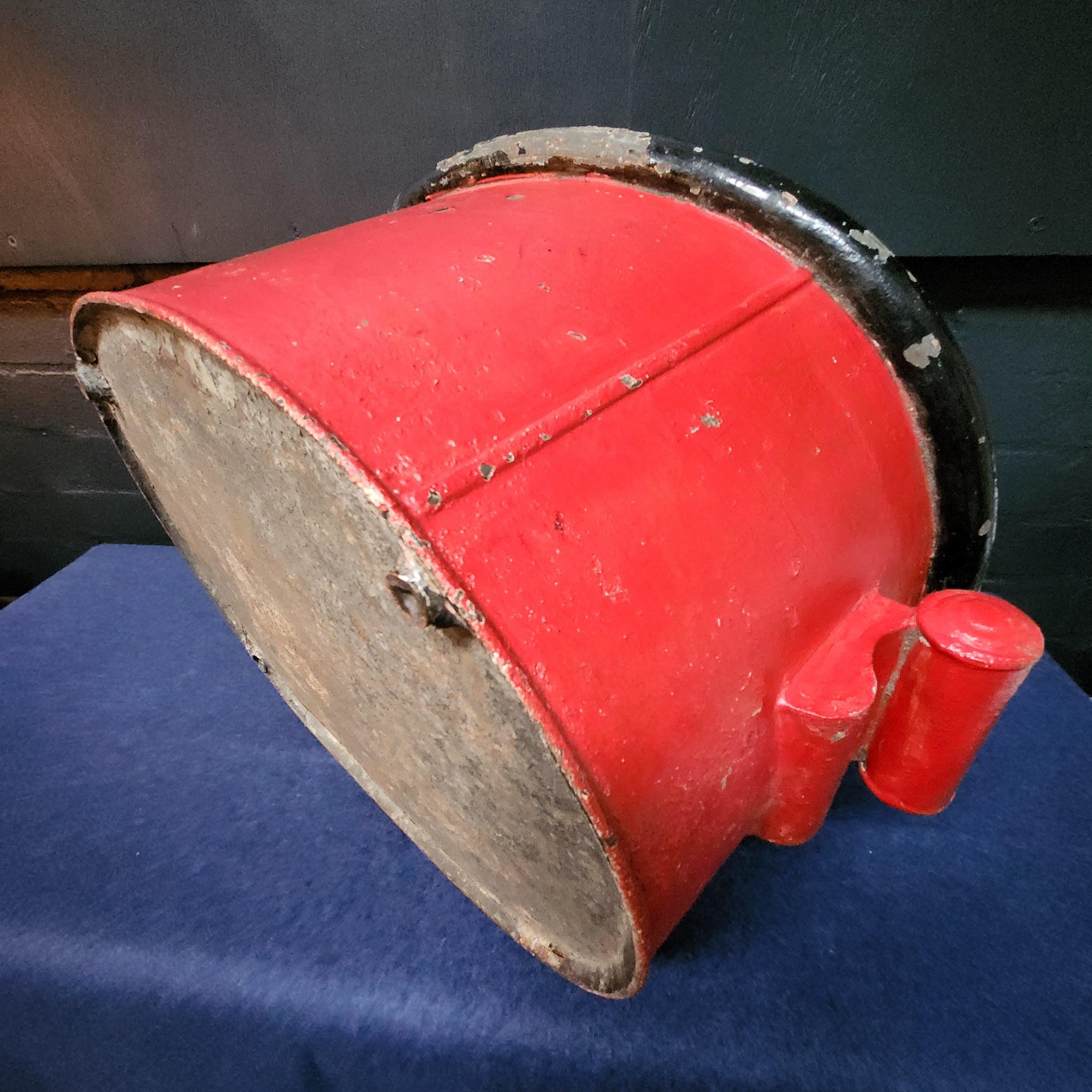 Late 18th century Georgian Painted Tin Foot Bath