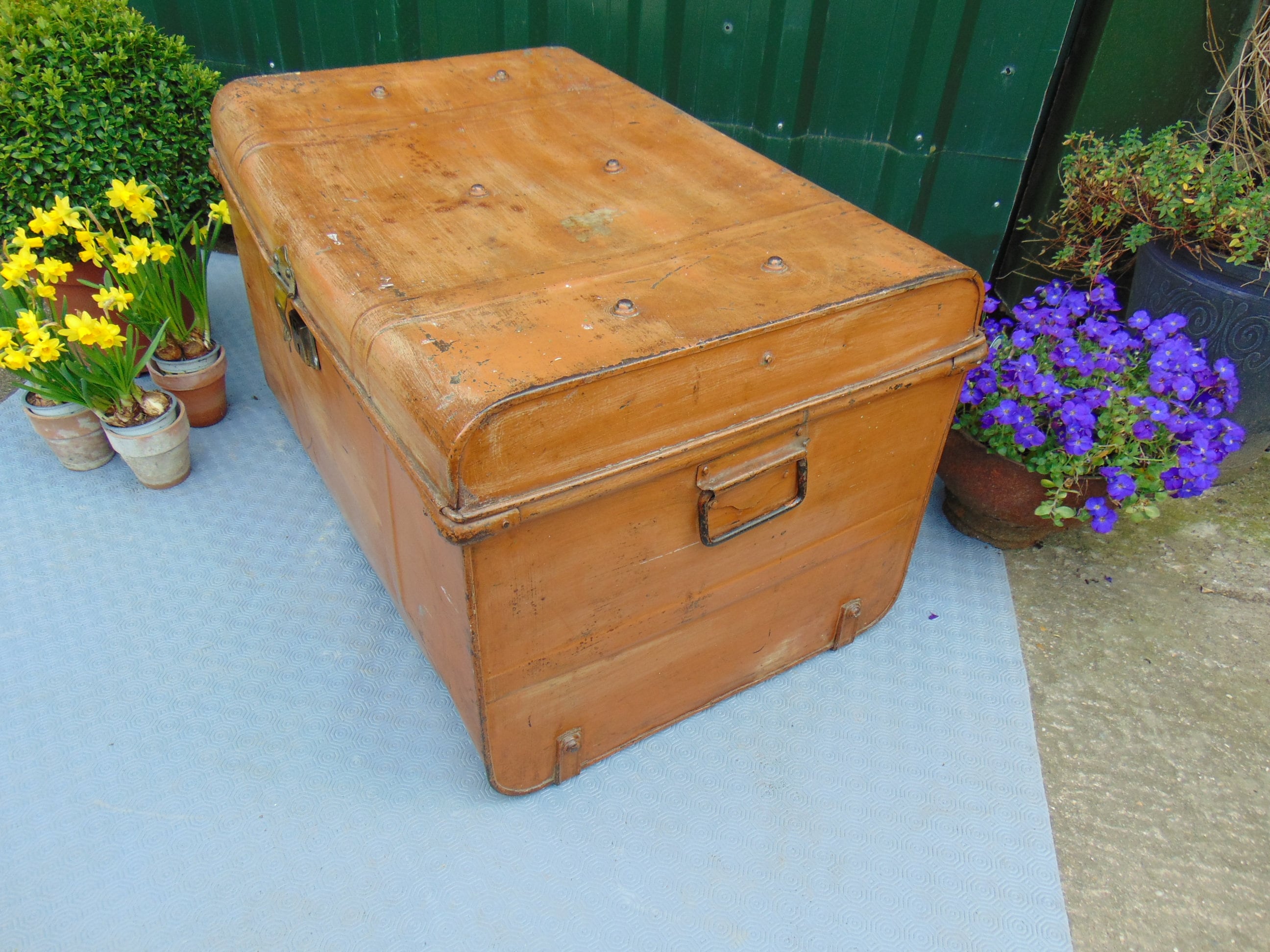 Late 19thC Large Tin Shipping Trunk