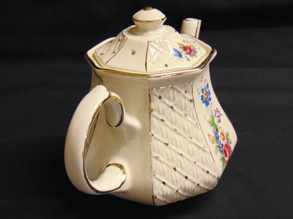 Vintage 1950's Sadler Trellis Pattern Teapot
