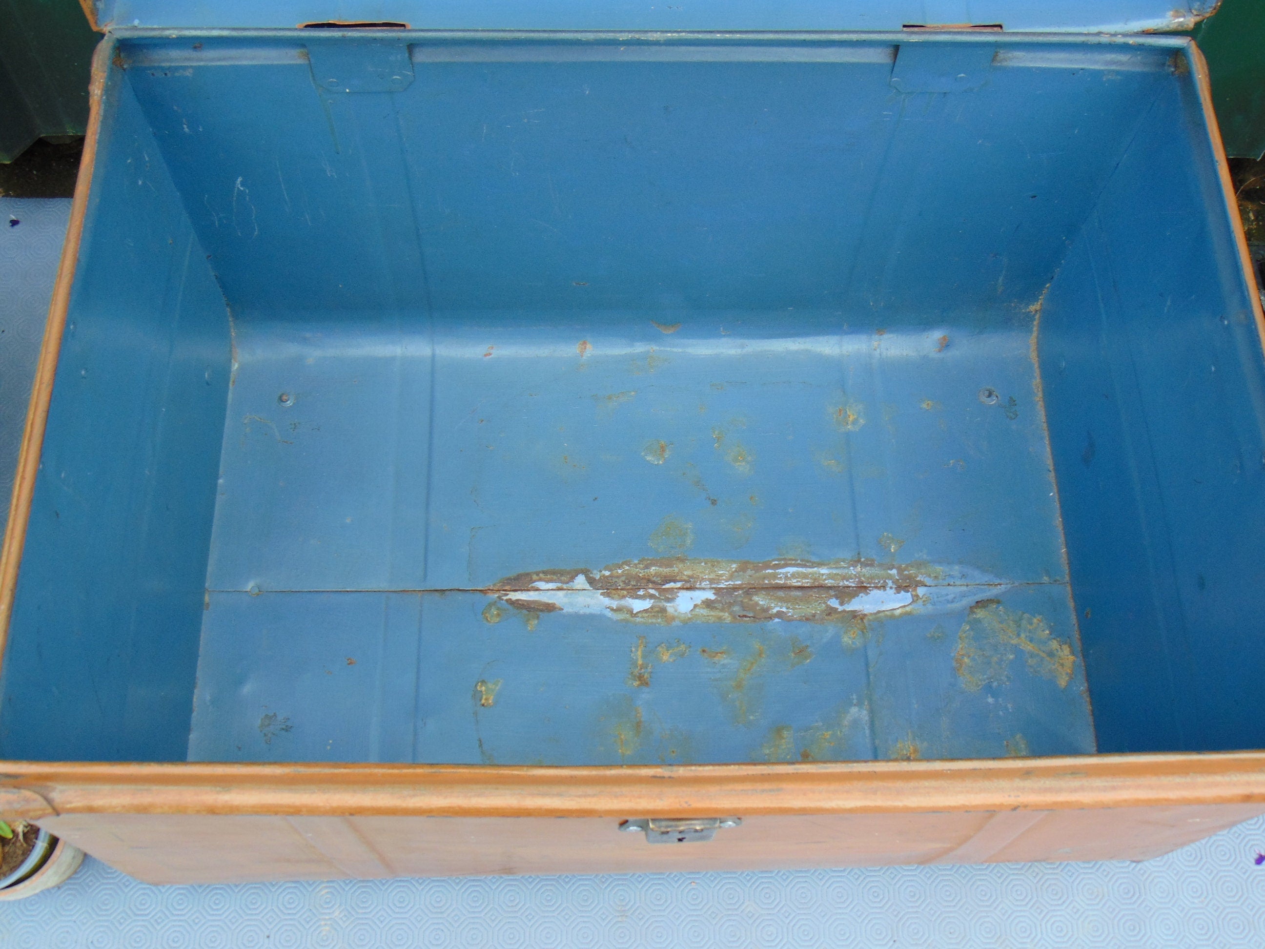 Late 19thC Large Tin Shipping Trunk