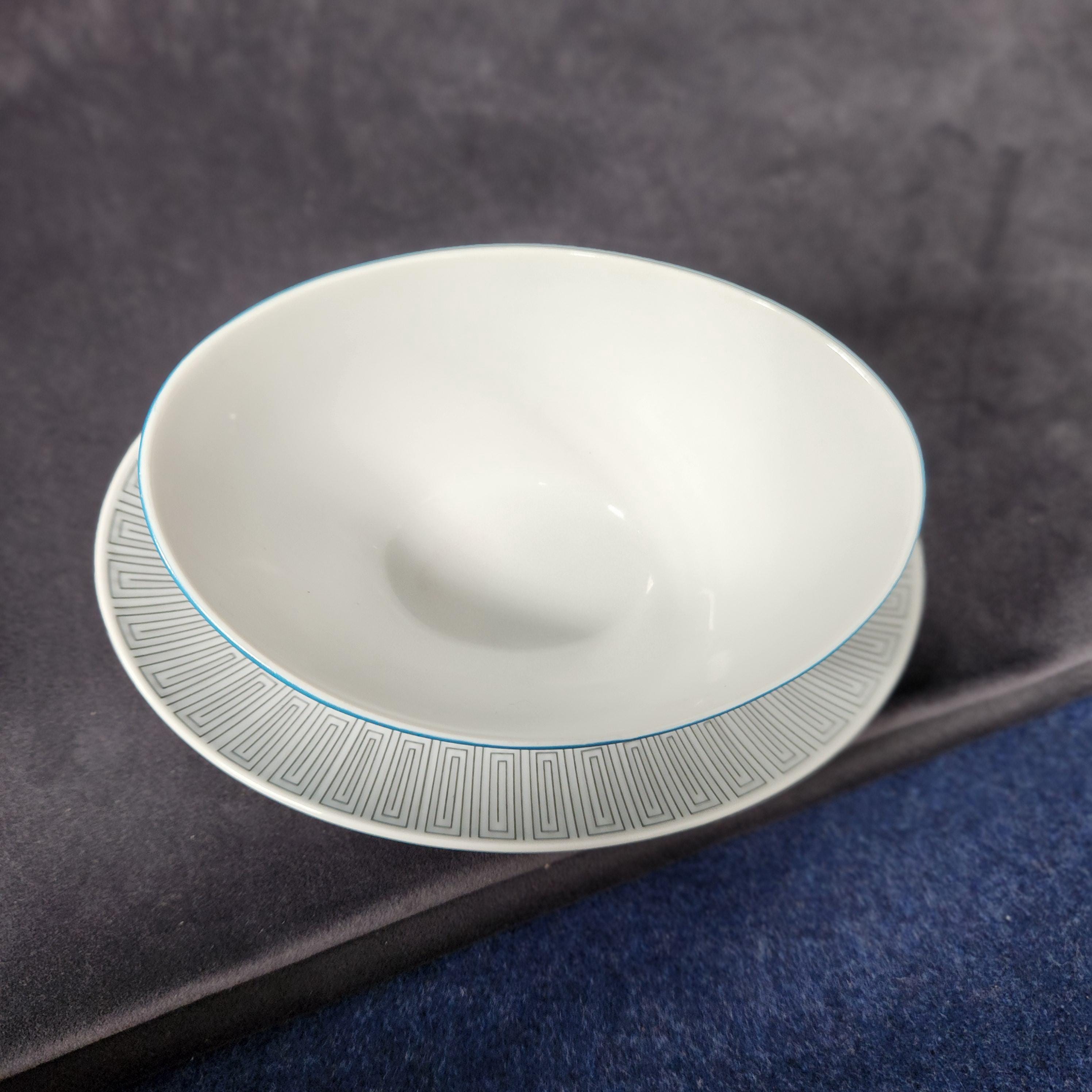 Seltmann Weiden Sauce Boat - Monika Pattern