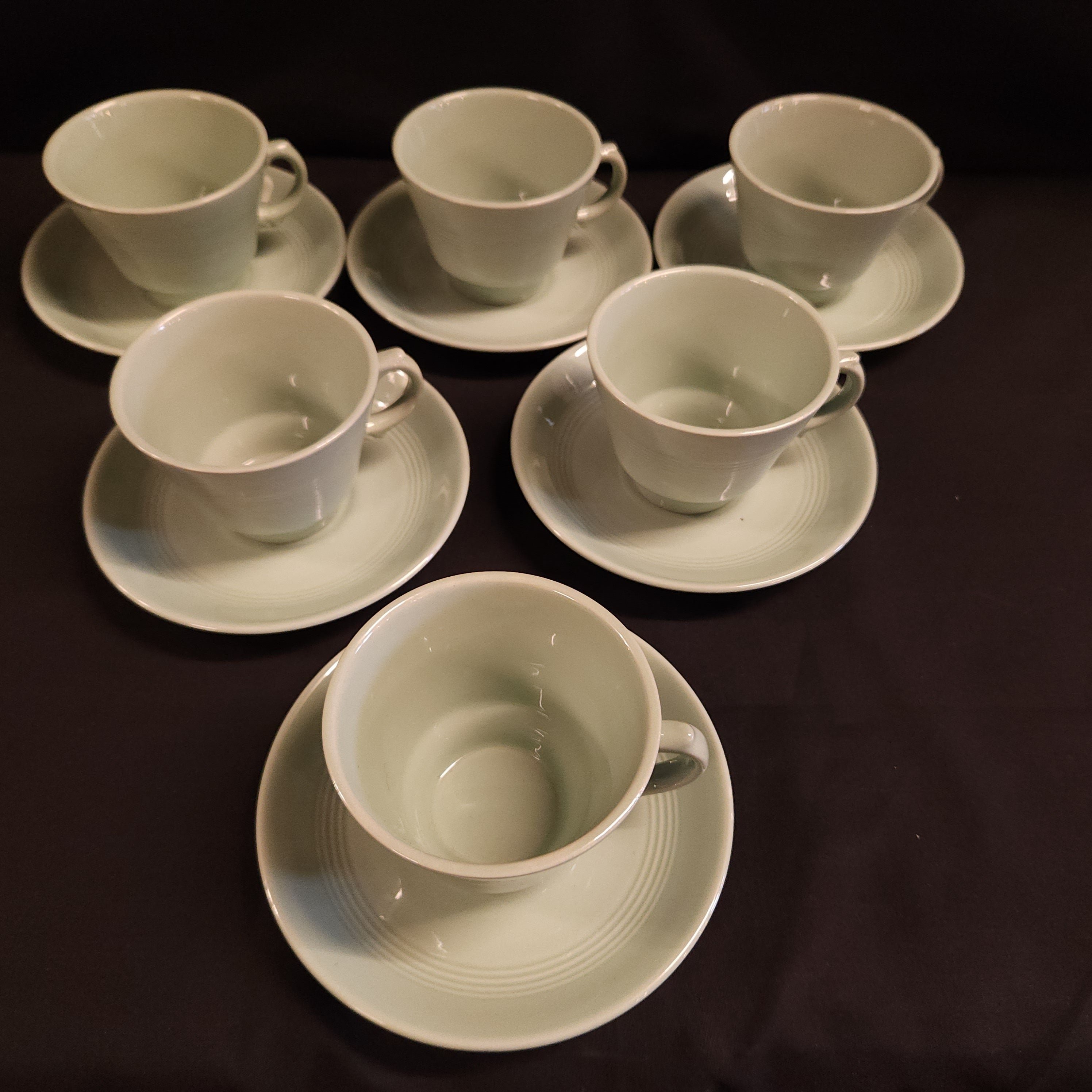 Woods Beryl Ware Cups & Saucers x 6