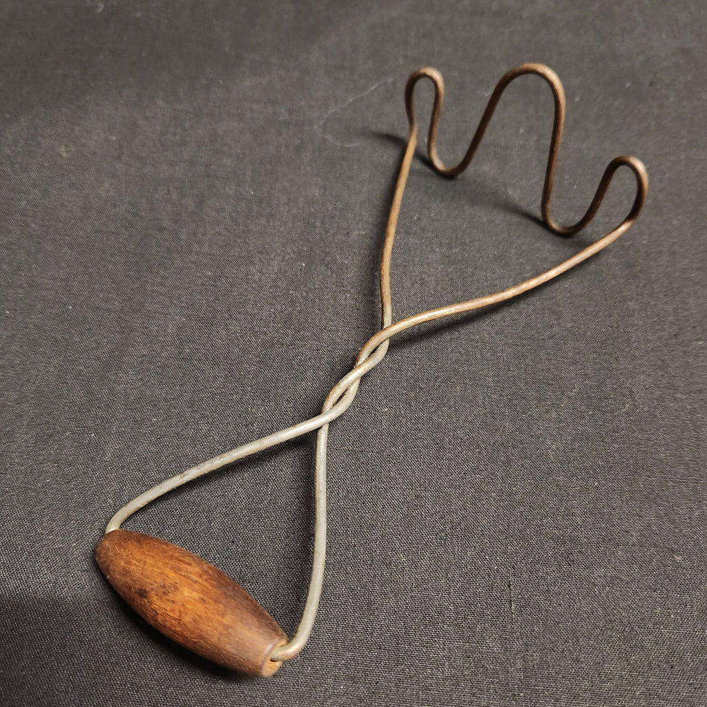 Vintage Wire Potato/Vegetable Masher