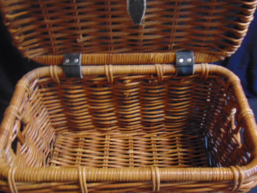 Vintage Wicker Fishing Creel
