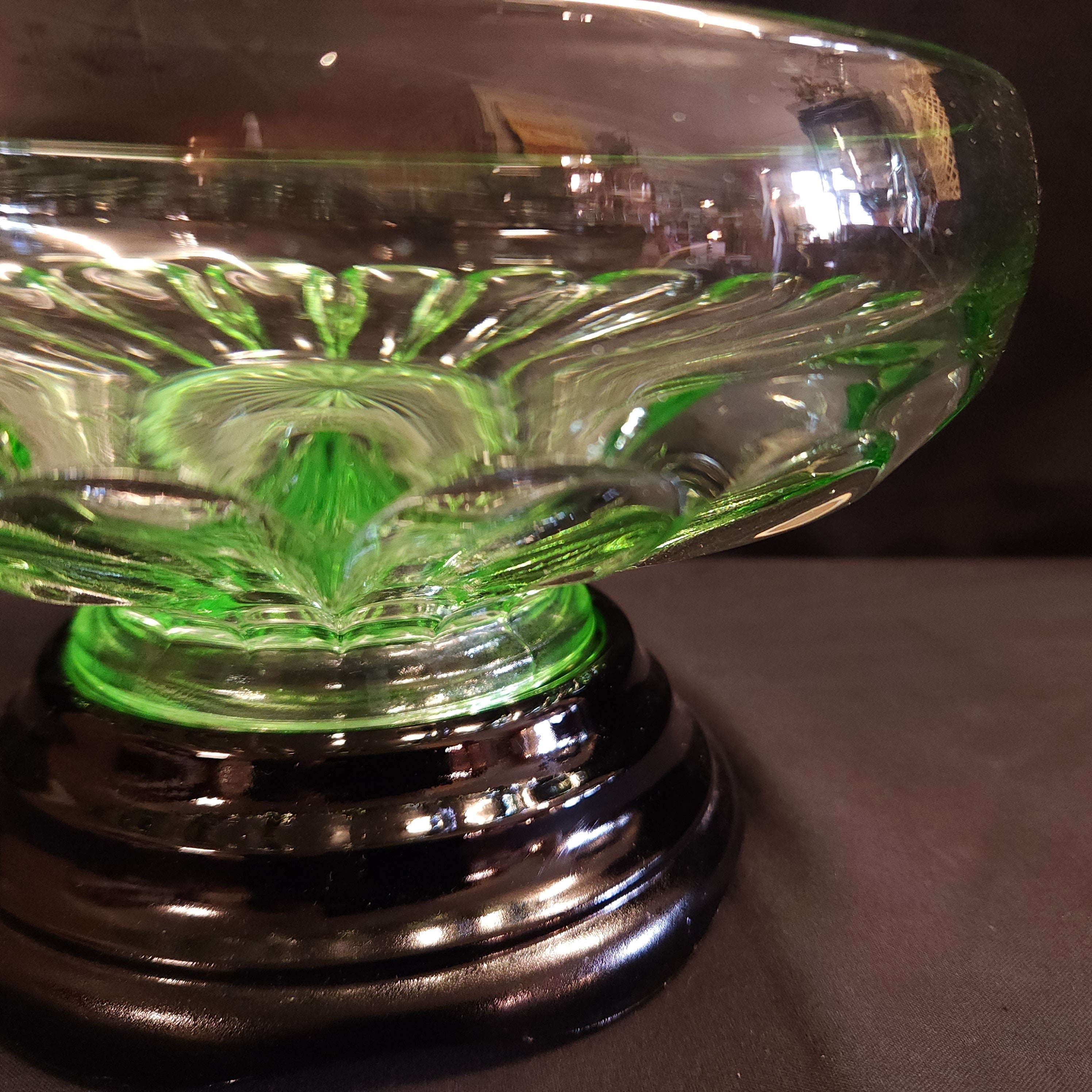 Art Deco Bagleys Uranium Glass Posy Bowl on Stand