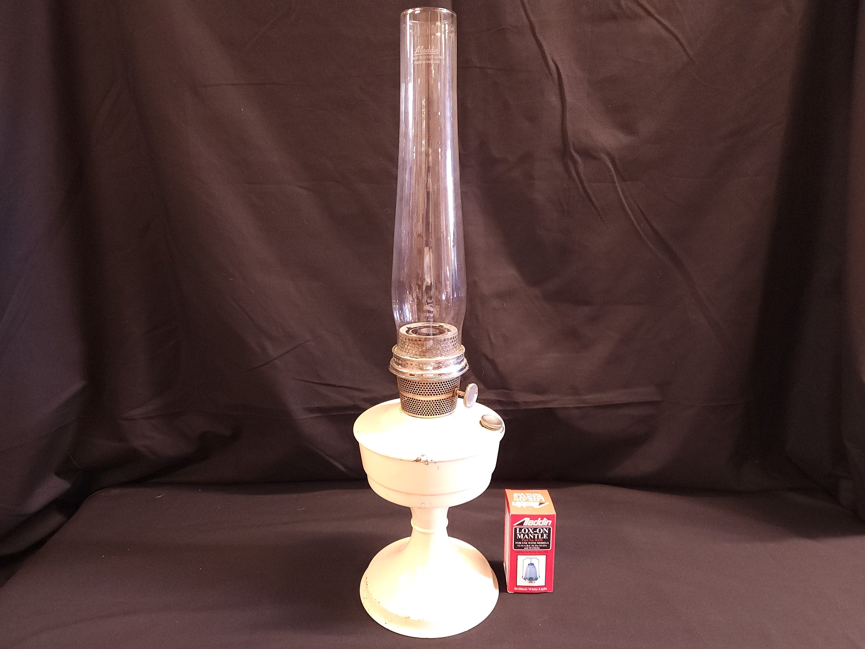 Vintage Aladdin Oil Lamp