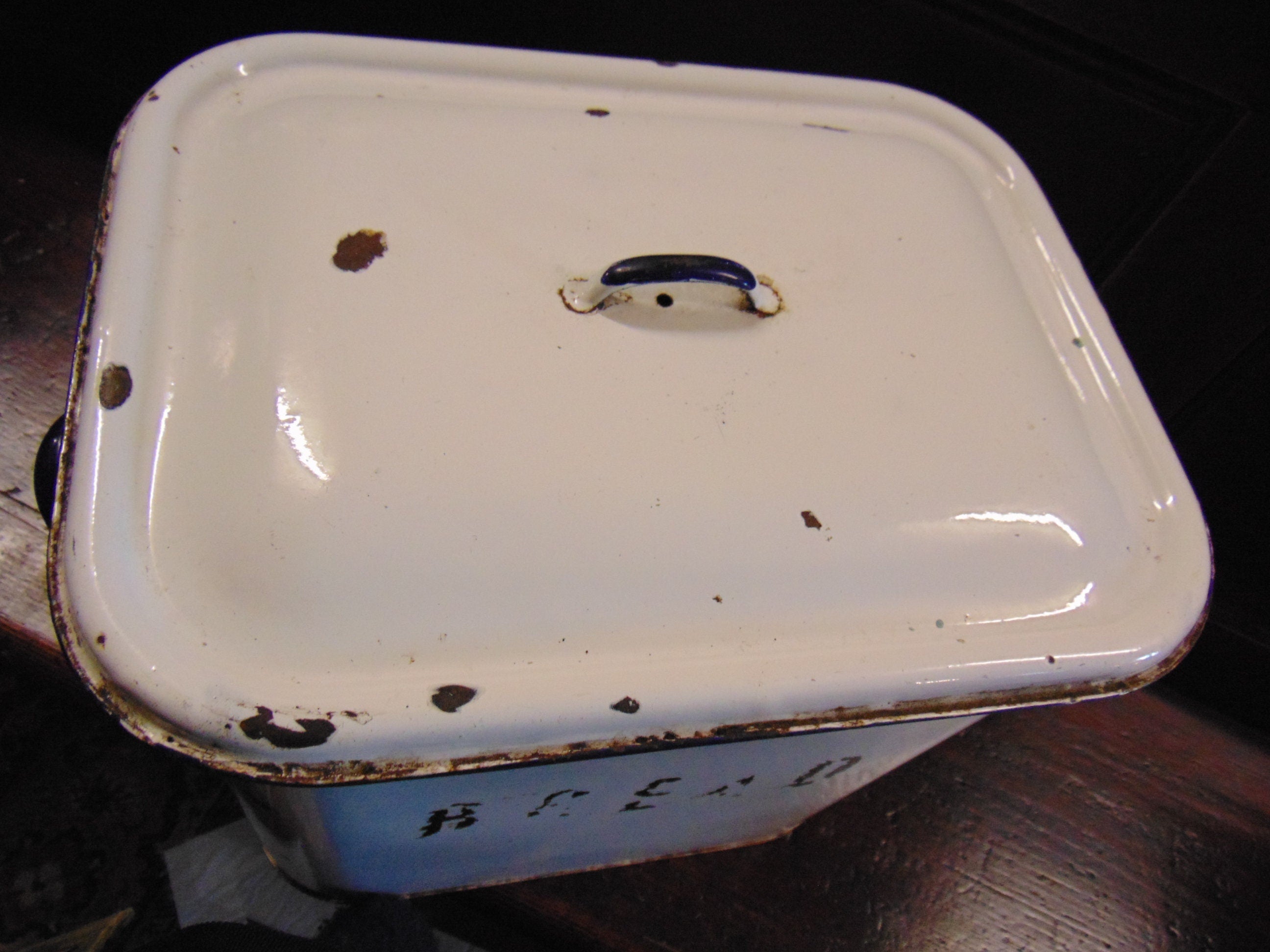 Enamelled Bread Bin - Vintage