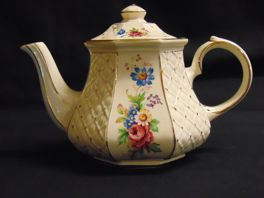 Vintage 1950's Sadler Trellis Pattern Teapot
