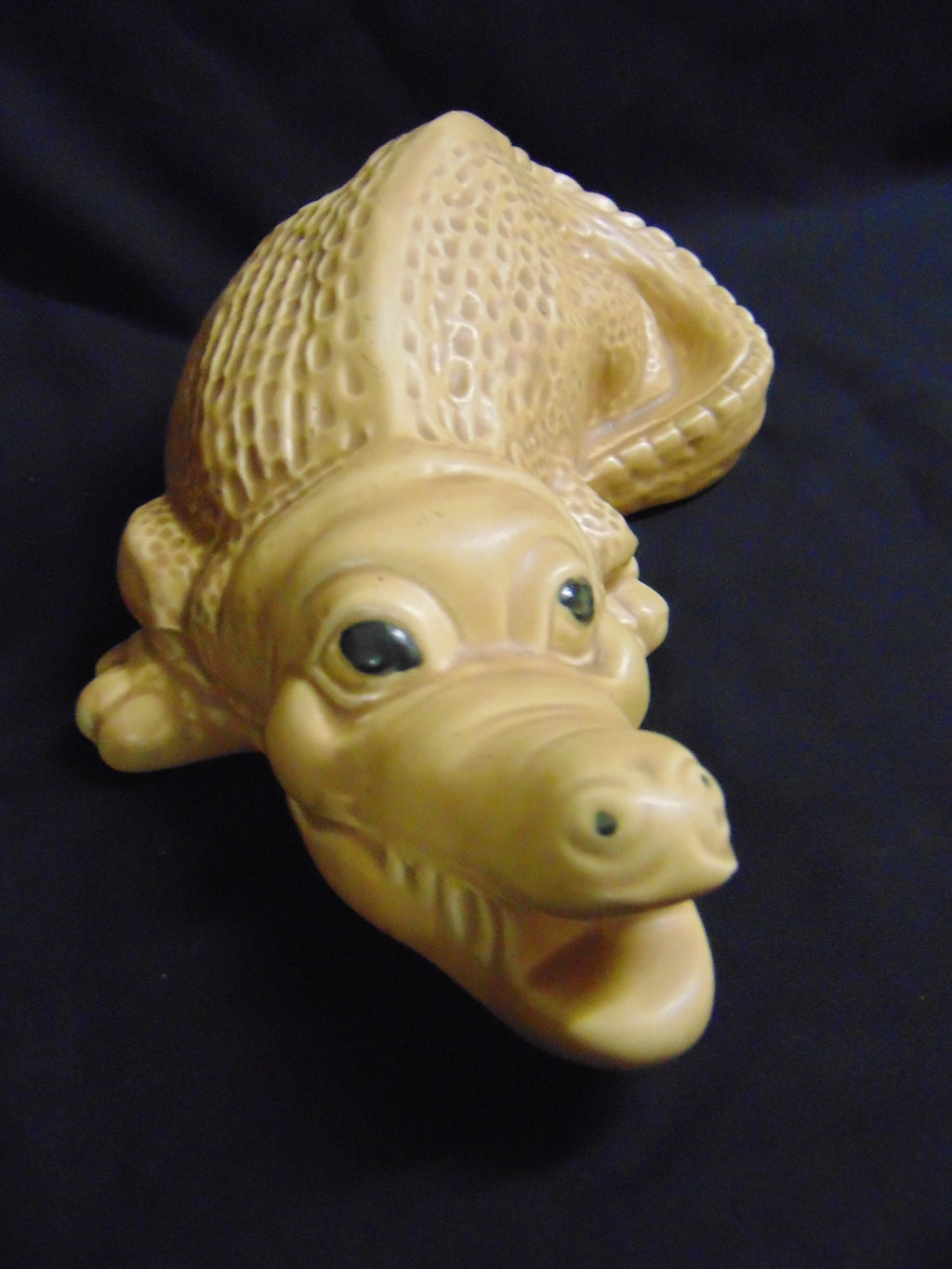 Vintage Sylvac Crocodile No. 6861