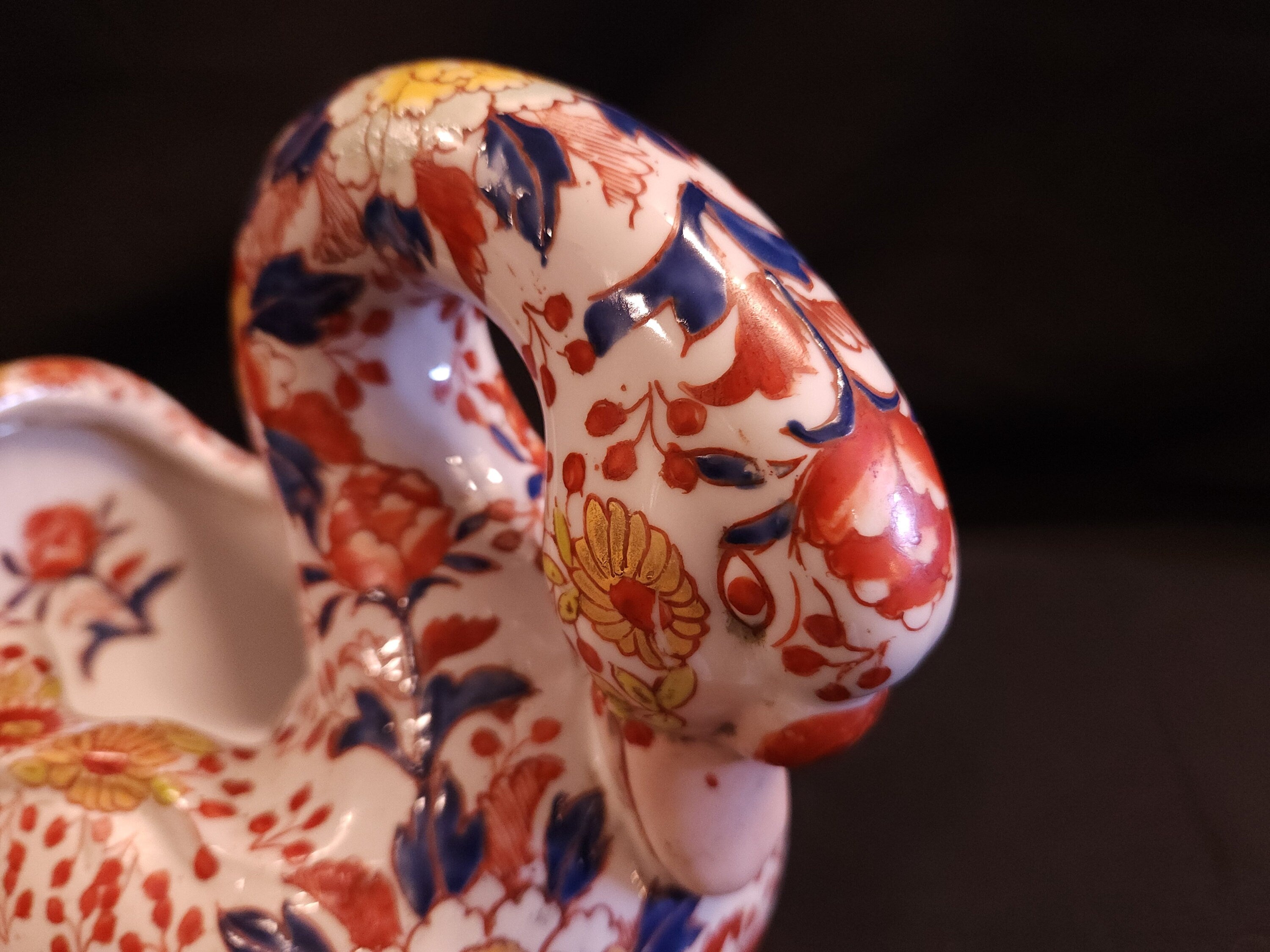 Chinese Imari Handpainted Swan